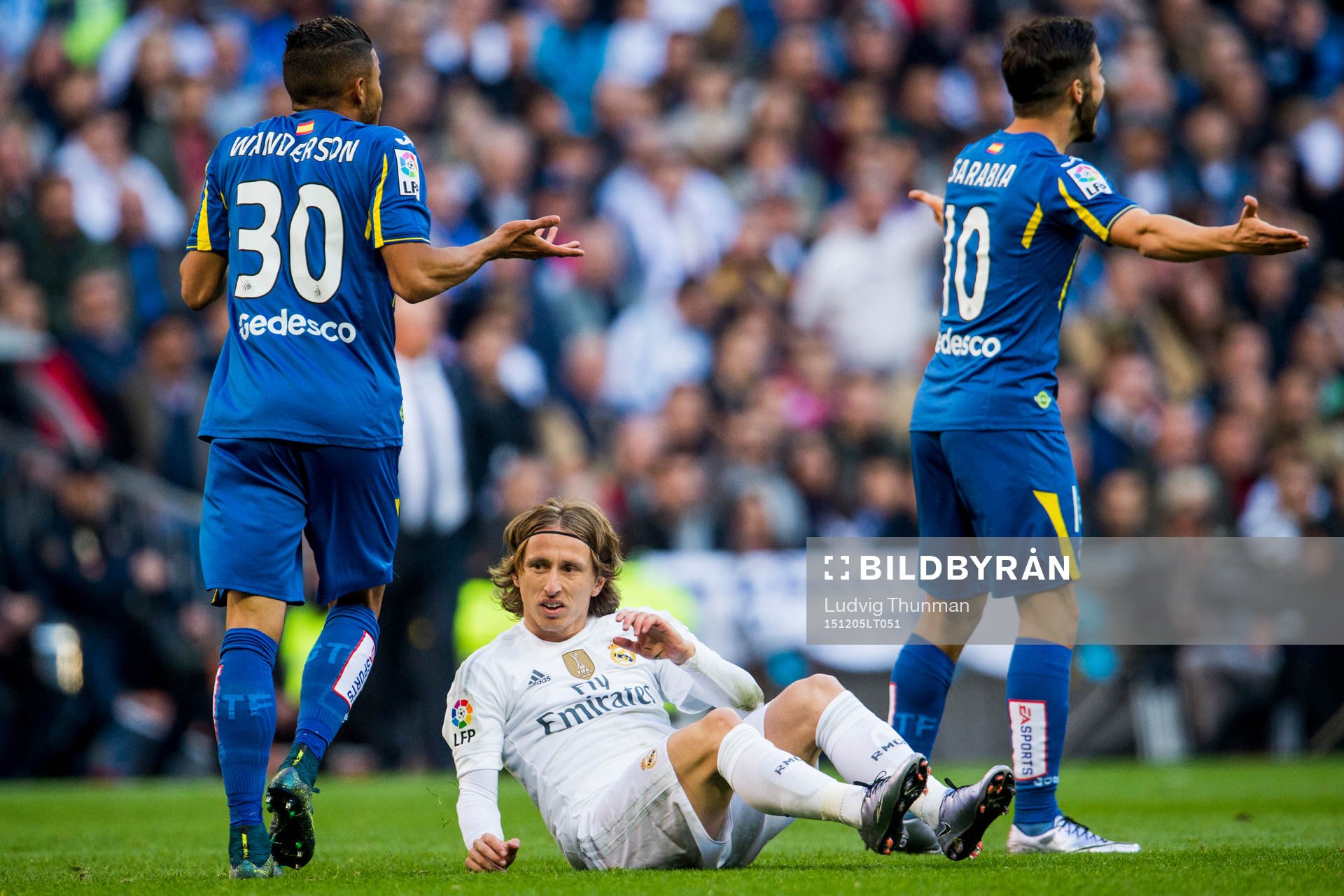 Real Madrids Danilo blir liggande