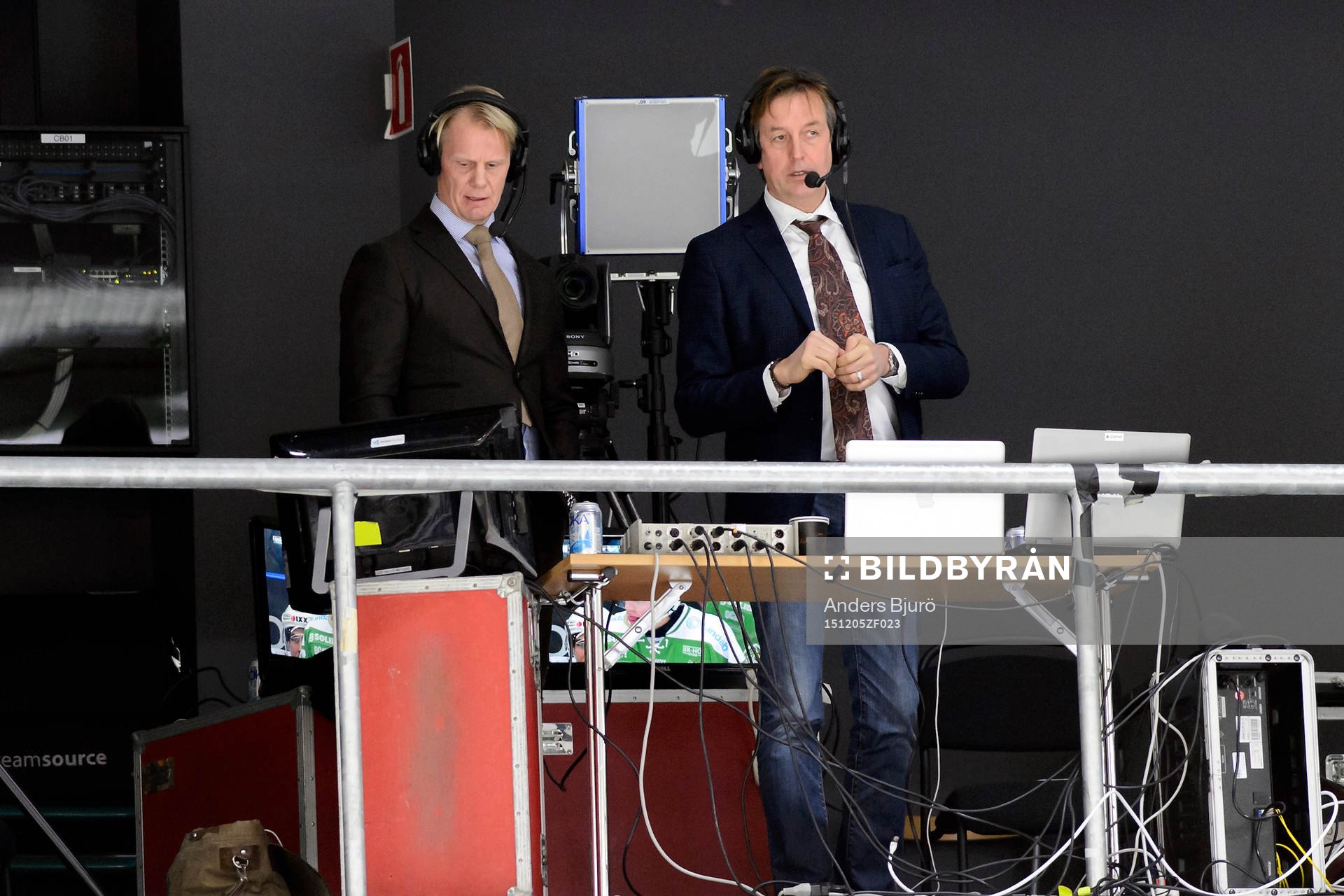 Cmores kommentatorer Niklas Wikegård och Åke Unger