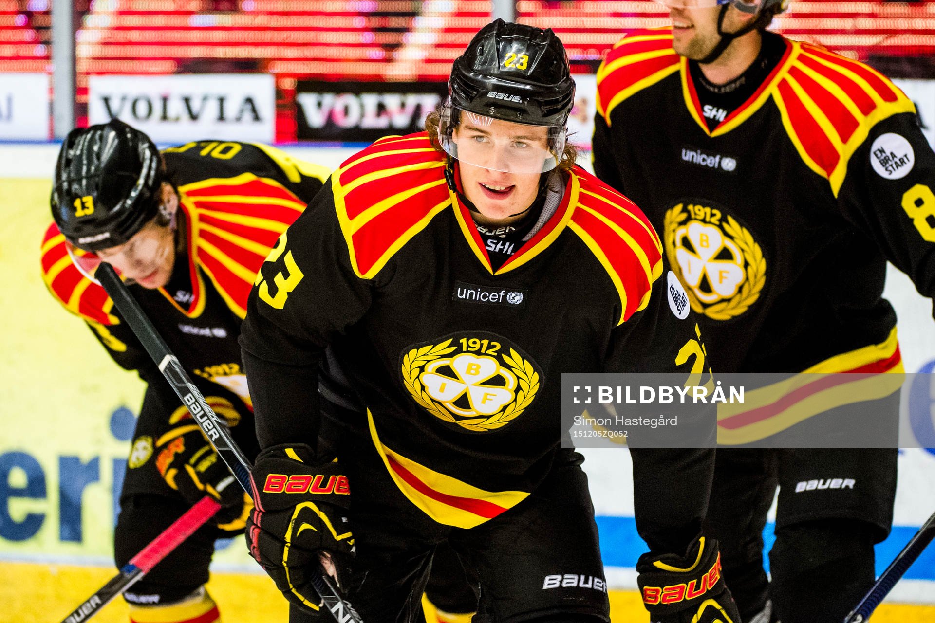 Brynäs Lucas Carlsson jublar