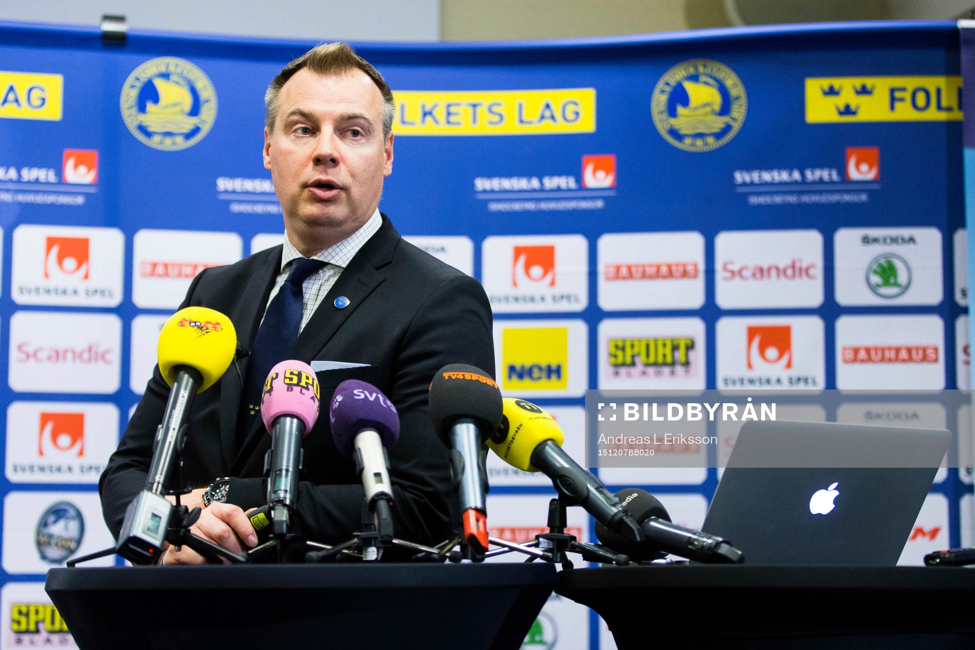 Juniorkronornas förbundskapten Rikard Grönborg
