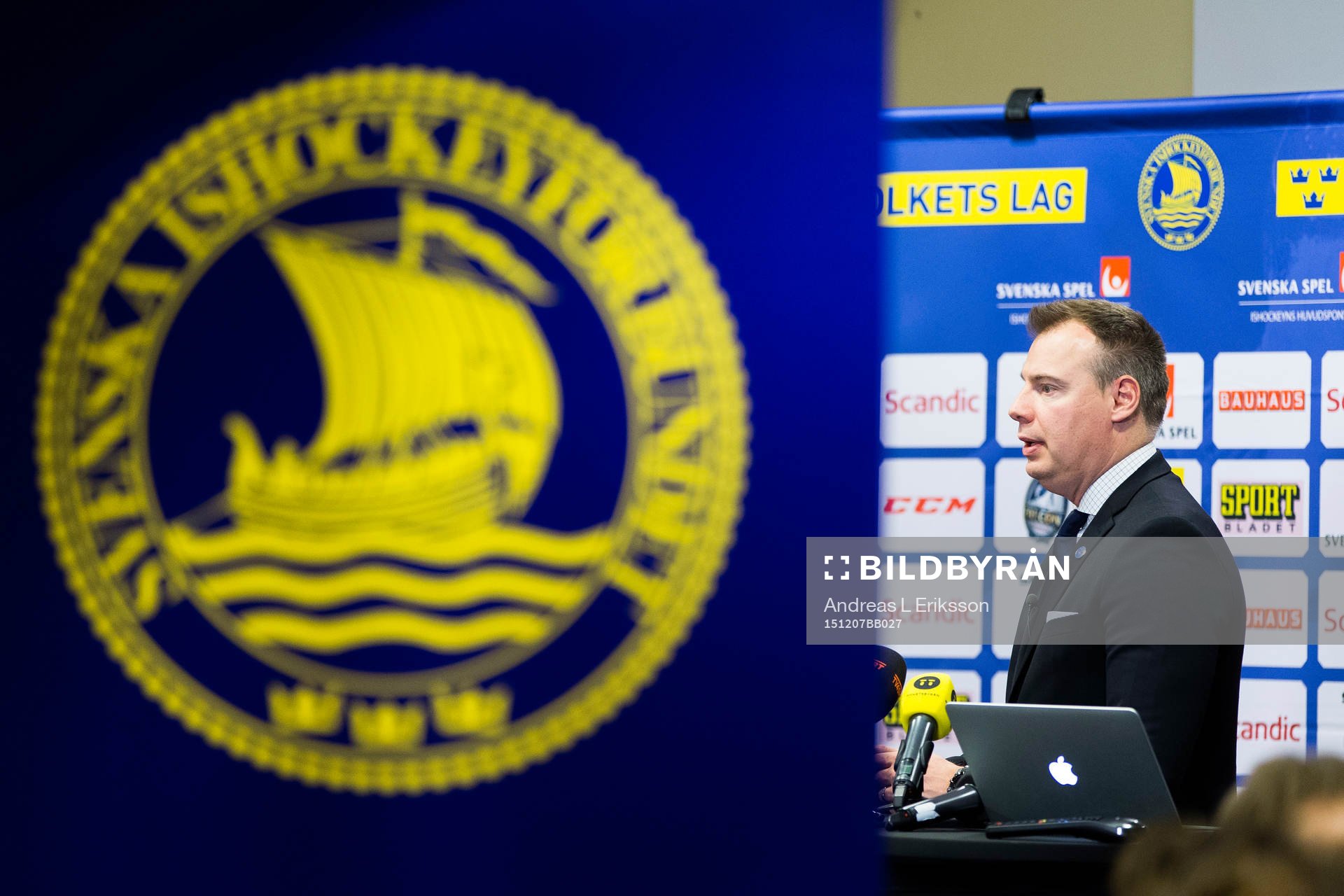 Juniorkronornas förbundskapten Rikard Grönborg