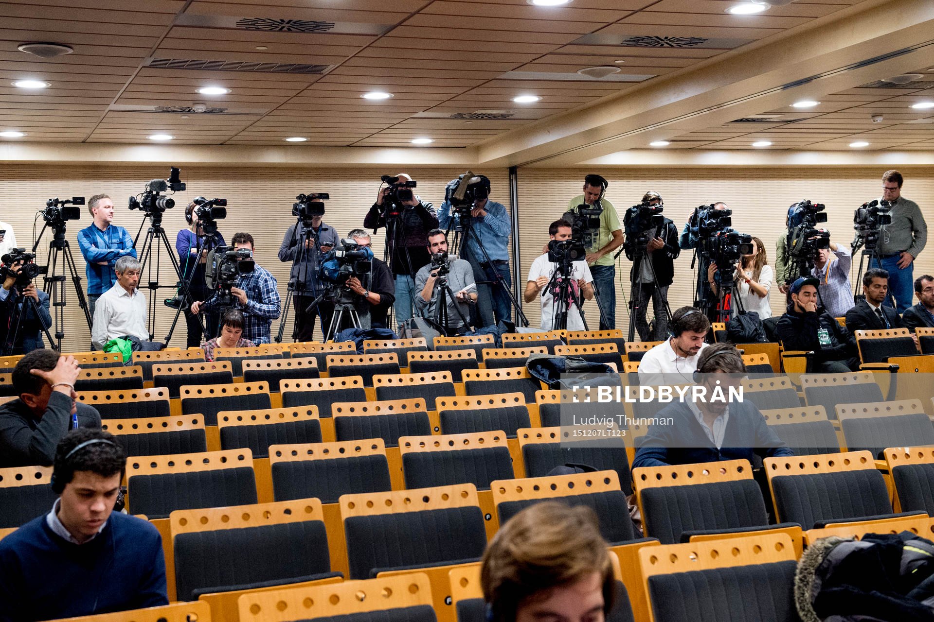 Media filmar Malmö FFs presskonferens