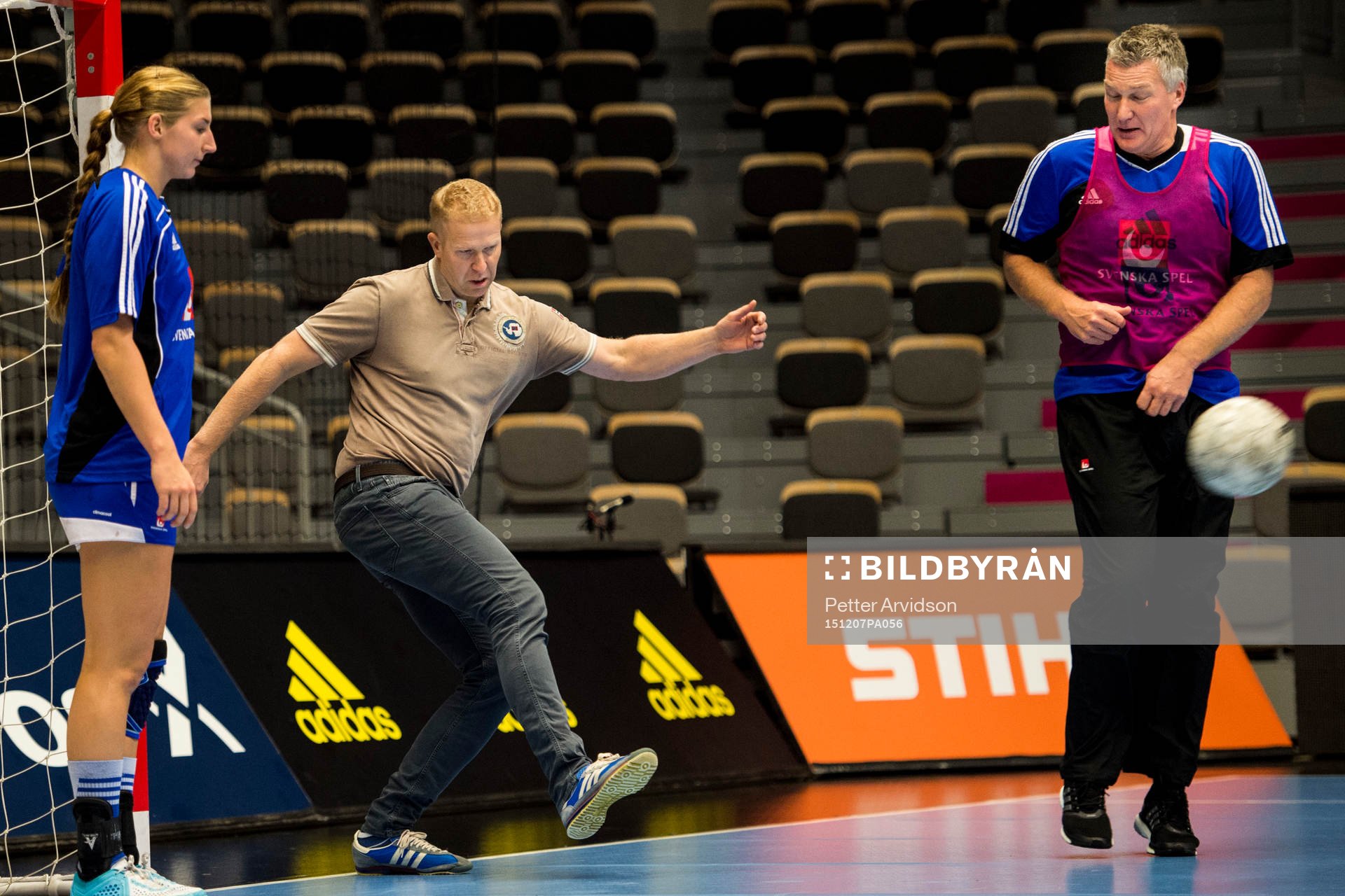 Aftonbladets reporter Johan Flinck är med och spelare
