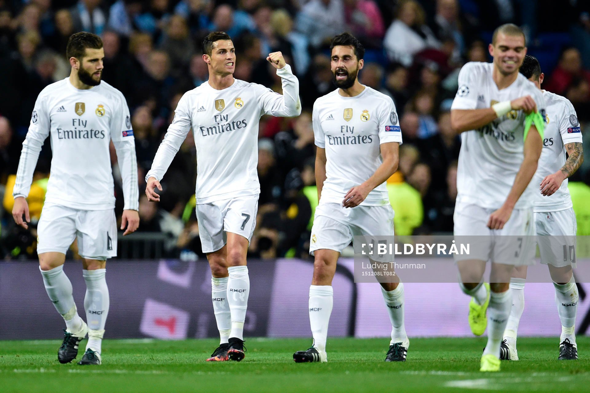 Real Madrids Cristiano Ronaldo jublar efter 3-0 under fotbollsmatchen i Champions League mellan Real Madrid och Malmö FF den 8 december 2015 i Madrid.