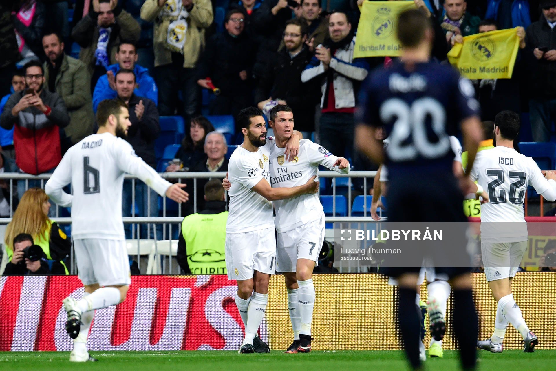 Real Madrids Cristiano Ronaldo jublar efter 4-0 under fotbollsmatchen i Champions League mellan Real Madrid och Malmö FF den 8 december 2015 i Madrid.