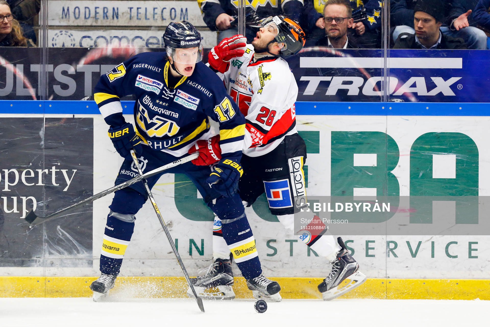 s Emil Johansson och Örebros Greg Squires