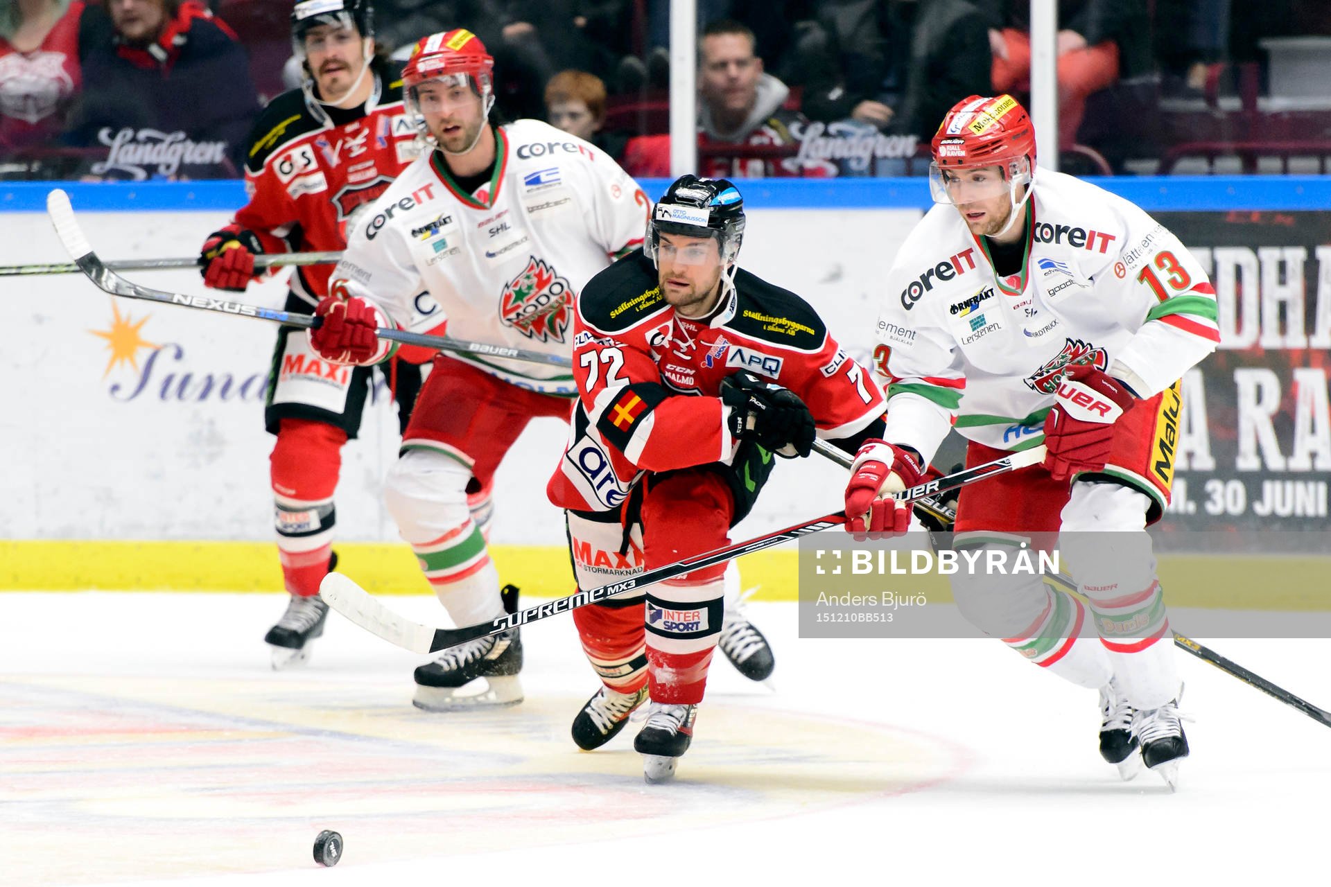 Malmö Redhawks  T.J. Galiardi mot Modos Bill Thomas