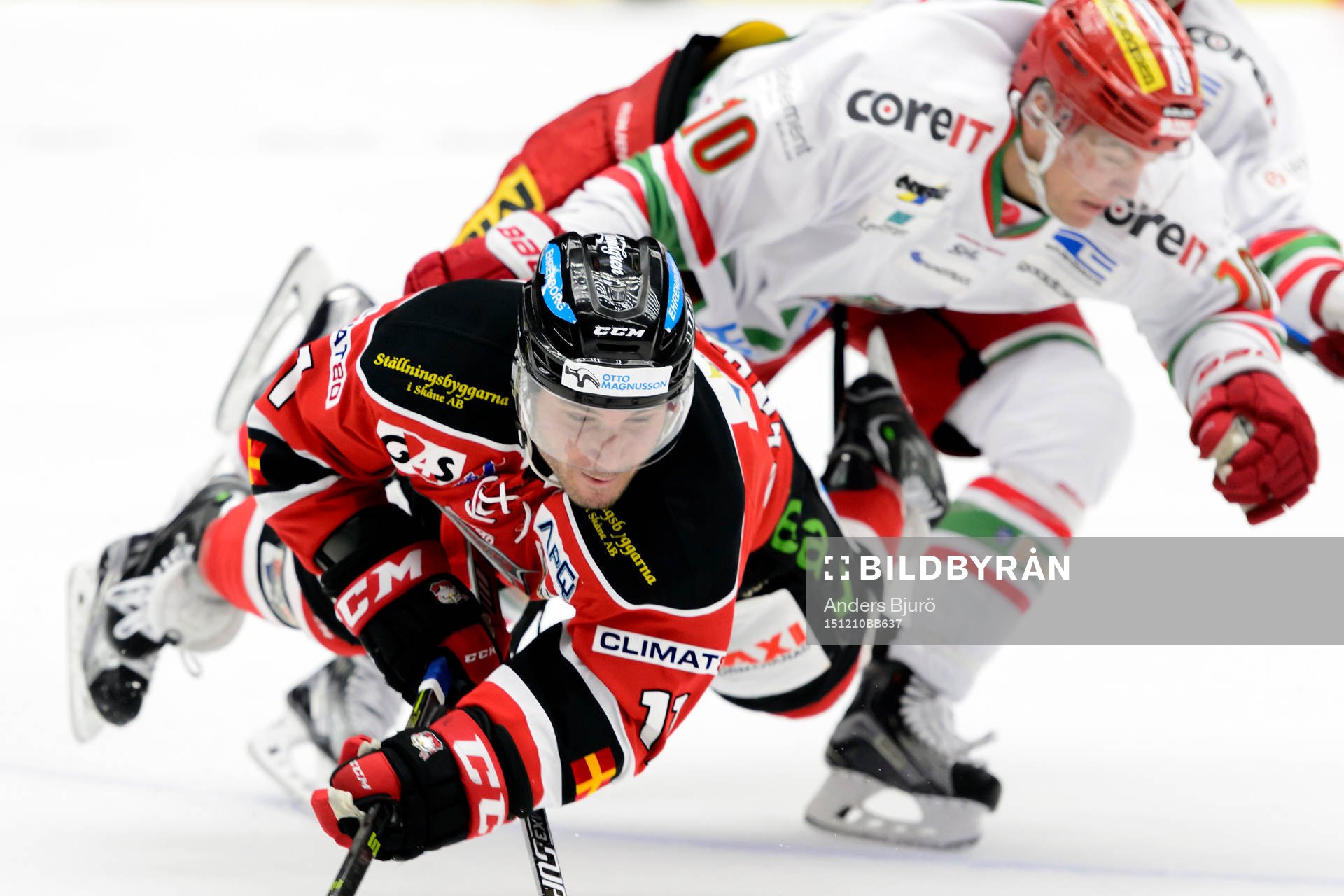 Malmö Redhawks  Joey Tenute gör ner av Modos Per-Åge