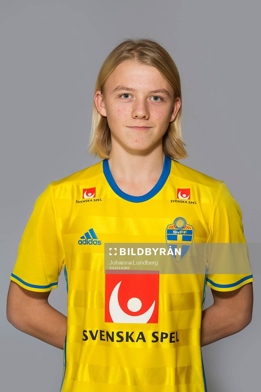 Tim Stolt Hermansson som spelar i P15/00-landslaget