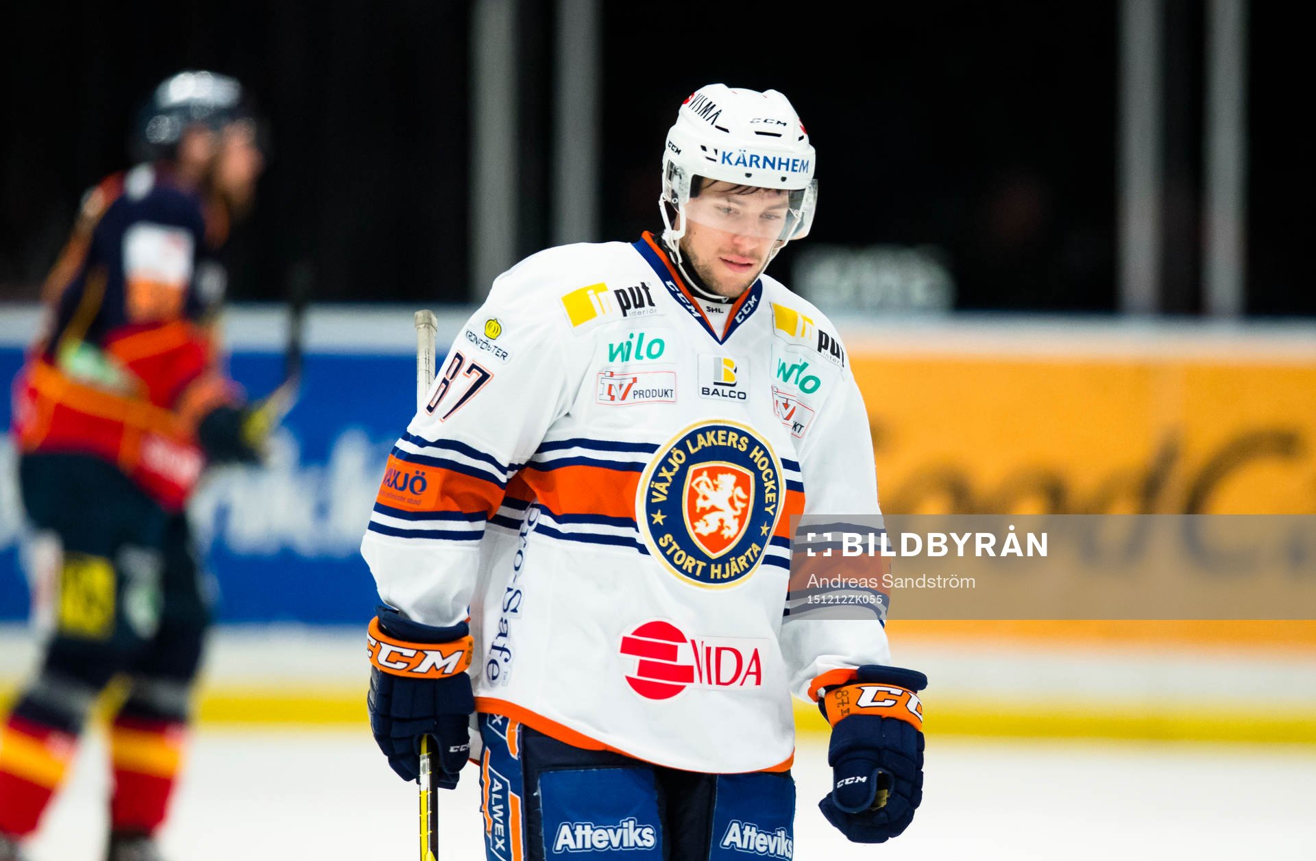 Växjös Robert Rosén ser deppig ut