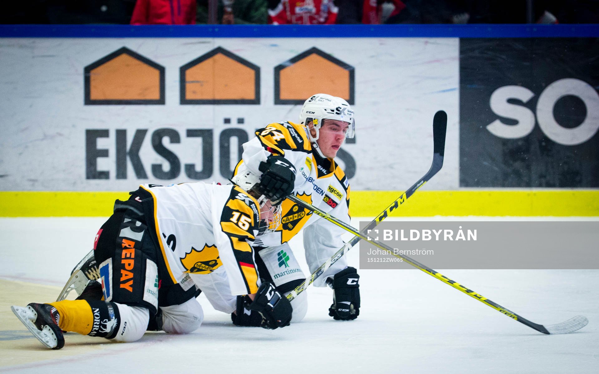 Skellefteås Tim Söderlund och Andreas Wingerli faller
