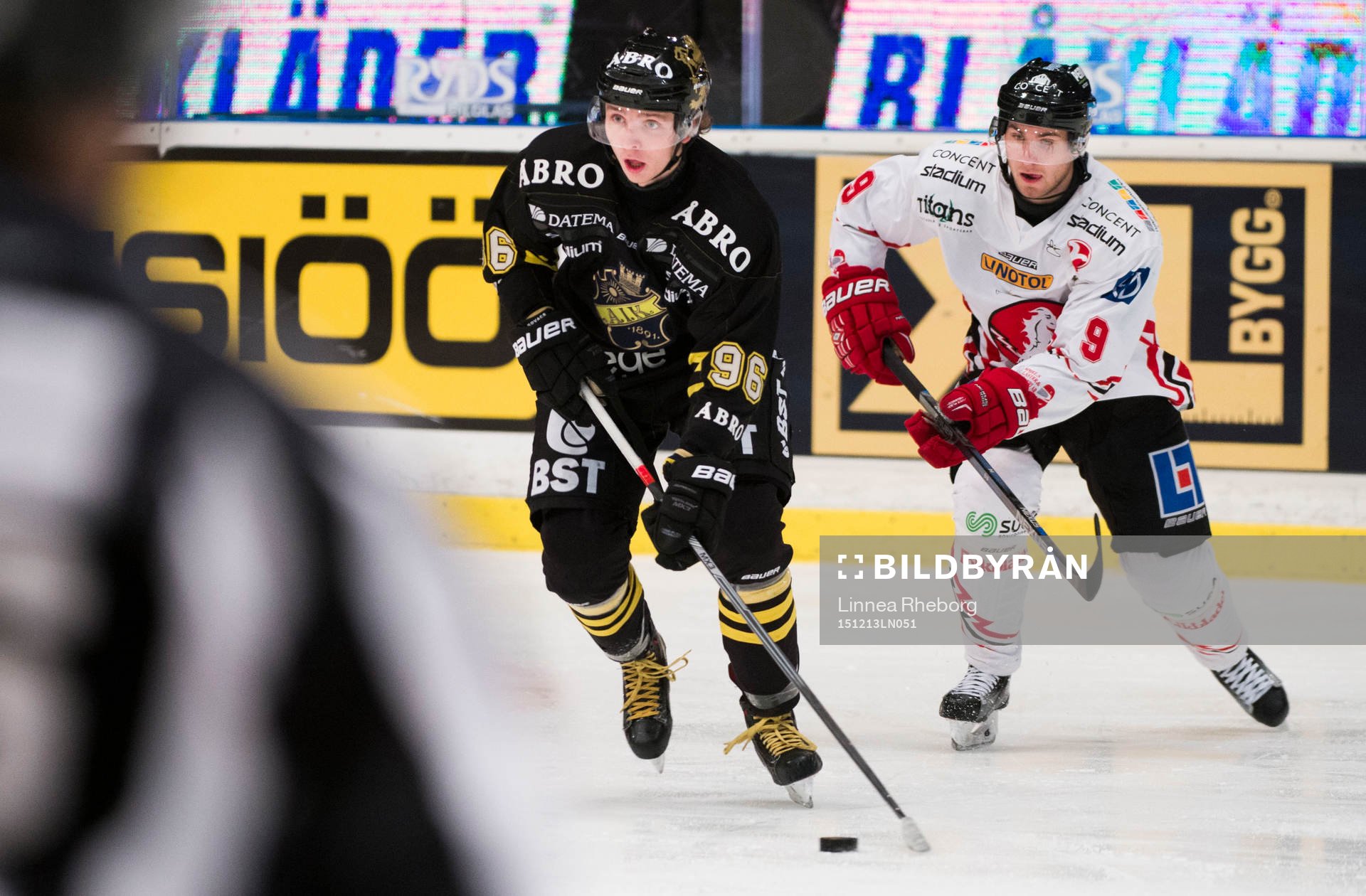 s Robin Kovacs och Vita Hästens Rickard Palmberg