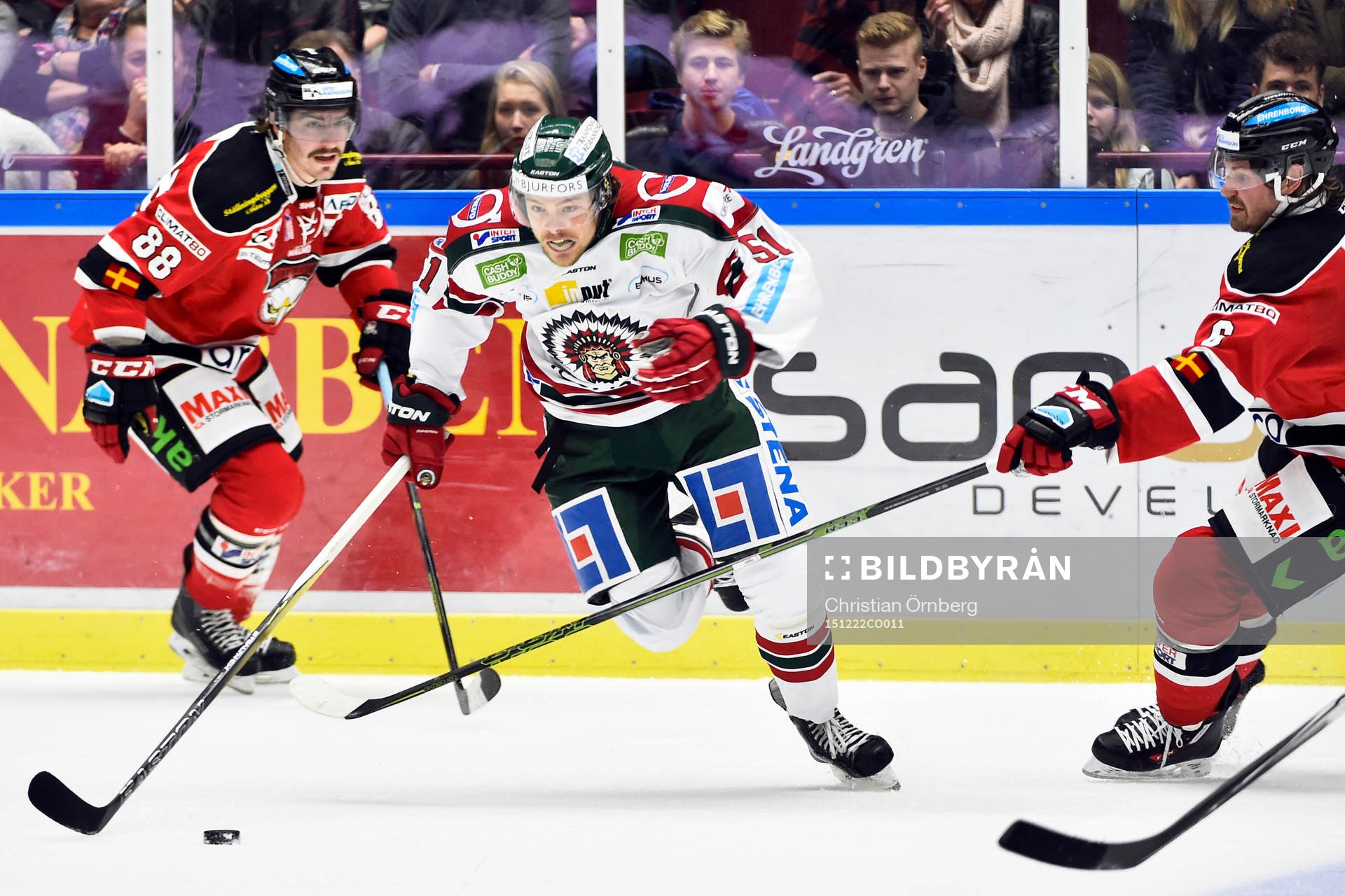 Frölundas Mats Rosseli Olsen och Malmö Redhawks Peter