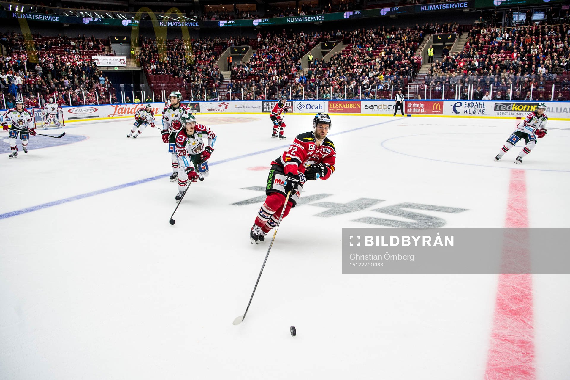 Frölundas Johan Sundström och Malmö Redhawks T.J.