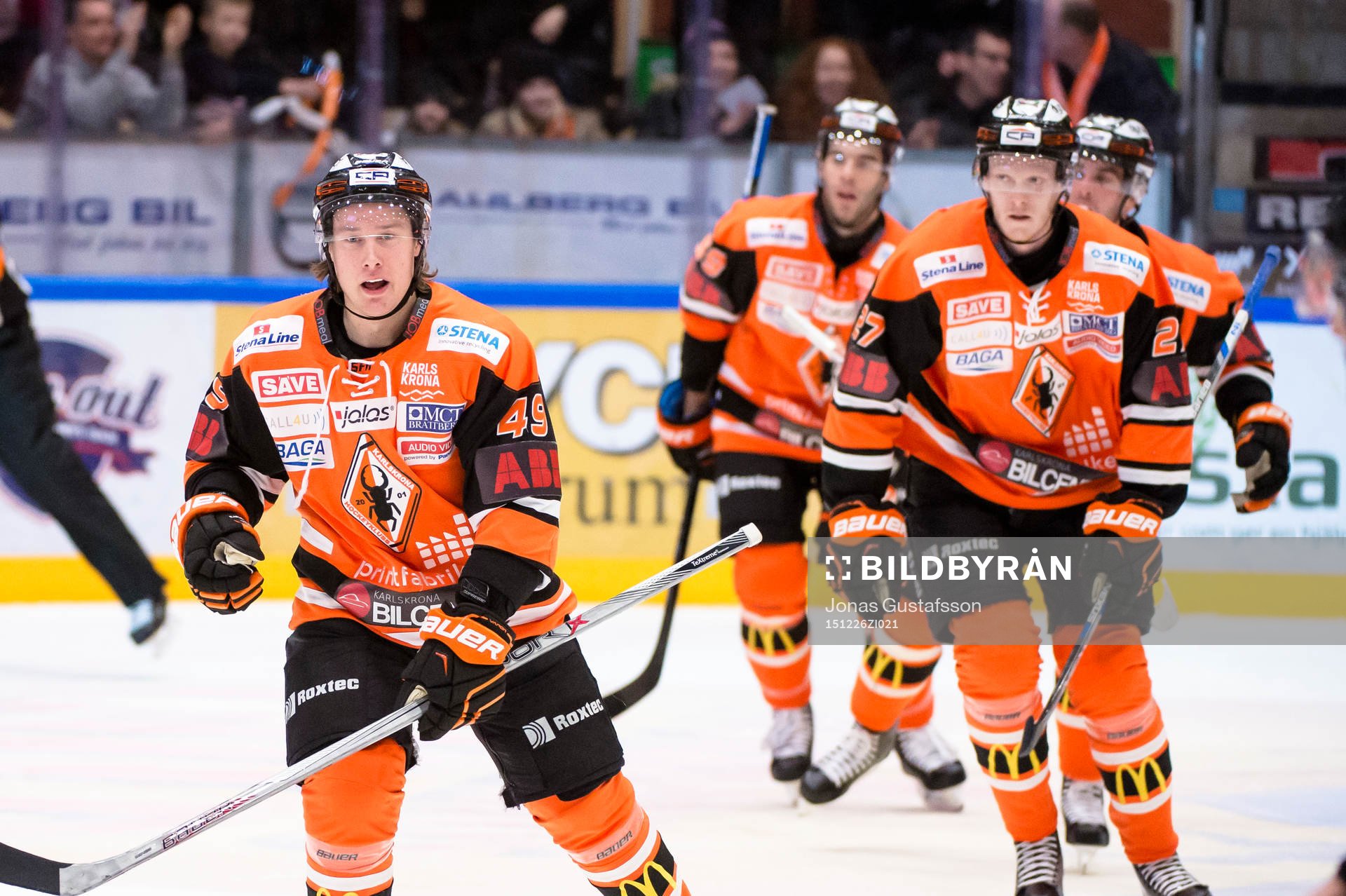Karlskronas Filip Cruseman jublar