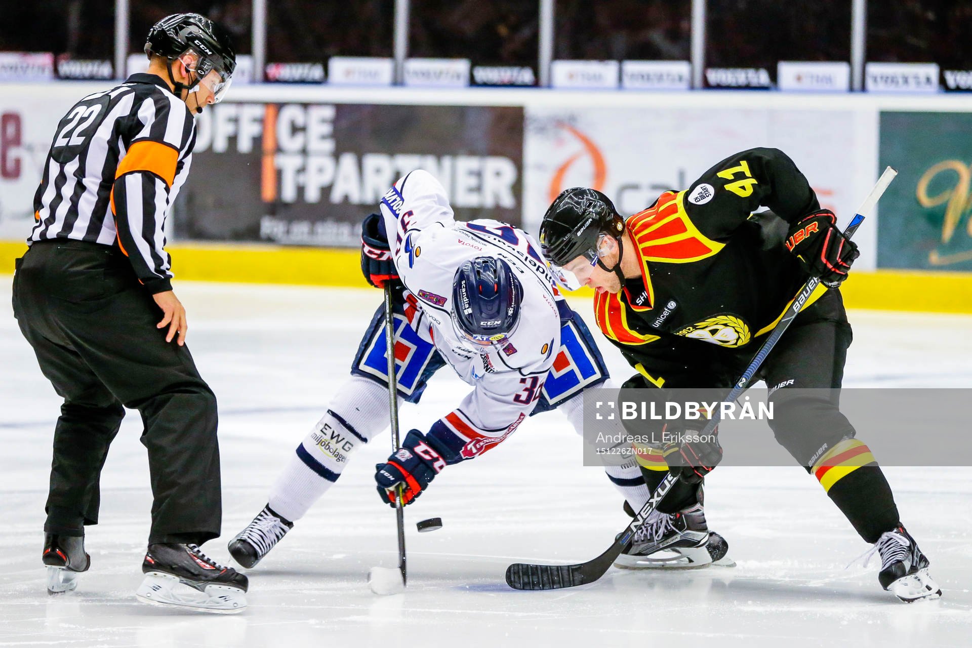 Tekning mellan Linköpings Niklas Fogström och Brynäs