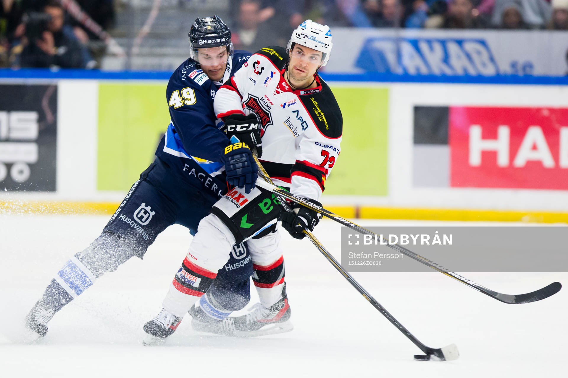 s Axel Eidstedt mot Malmö Redhawks T.J. Galiardi