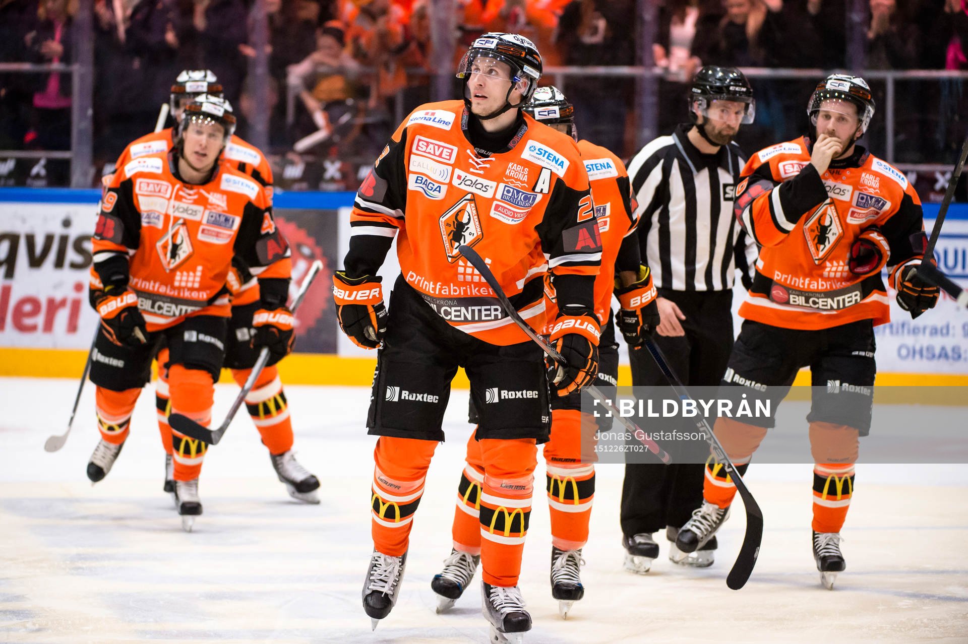 Karlskronas Alexander Bergström jublar