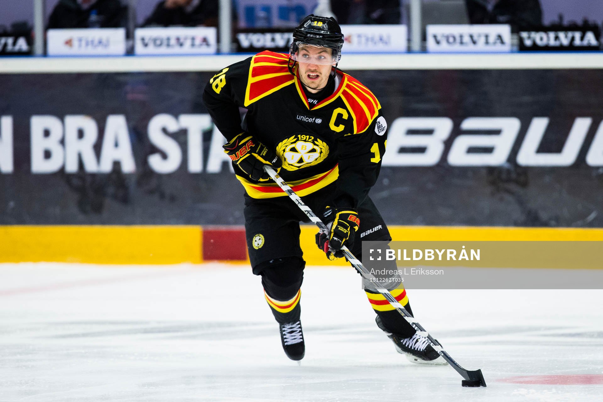 Brynäs Anton Rödin med pucken