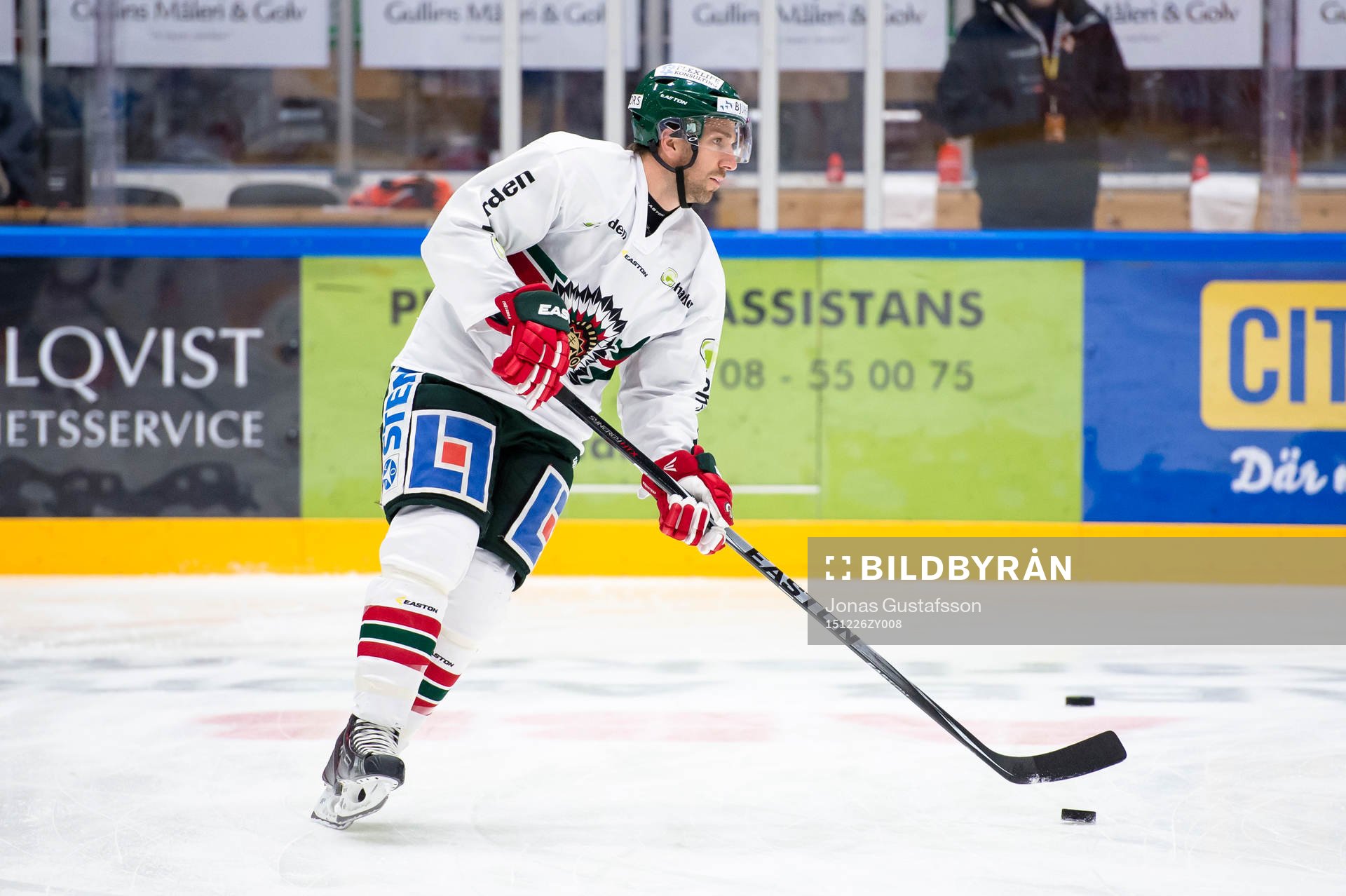 Frölundas Joel Lundqvist värmer upp
