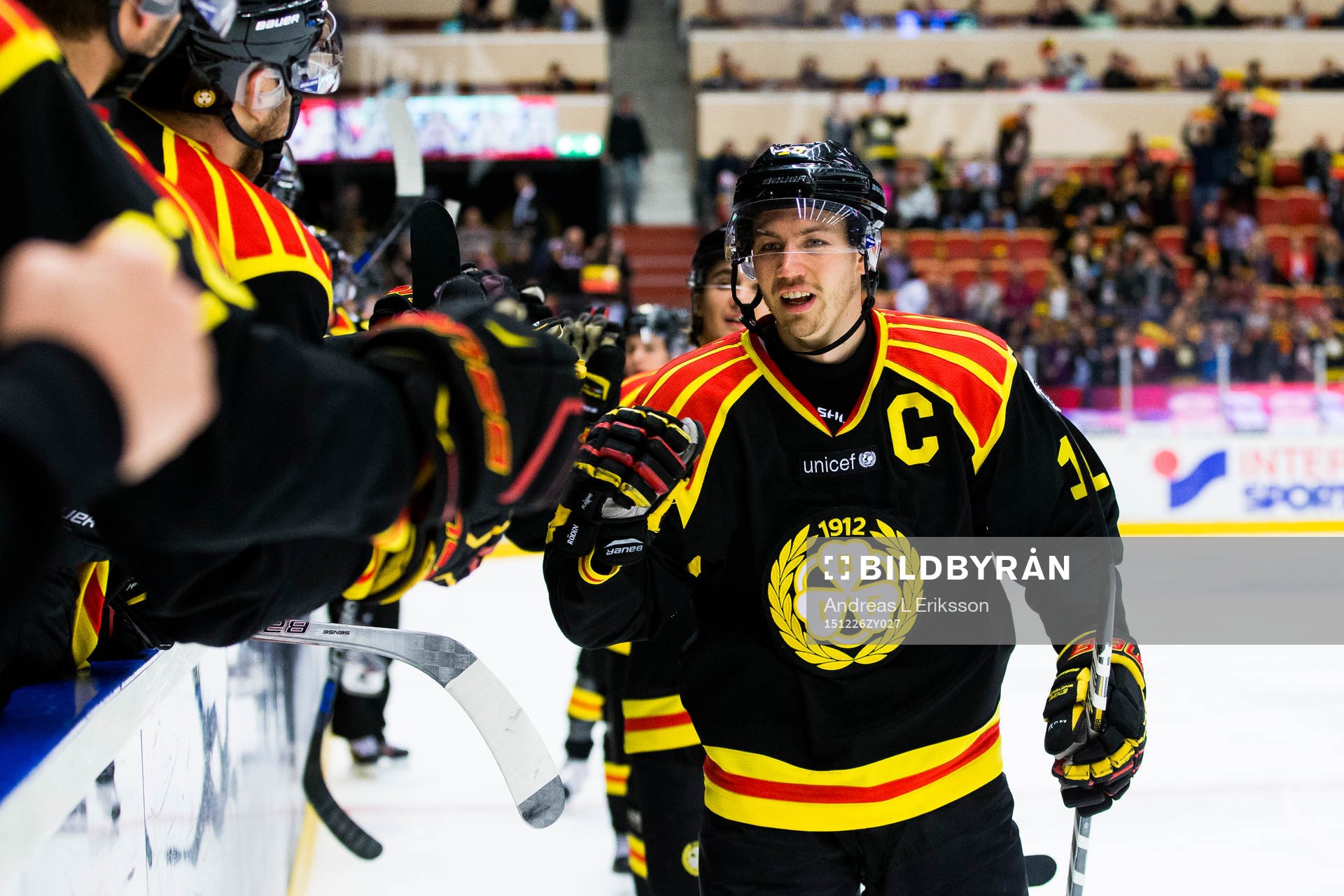 Brynäs Anton Rödin jublar