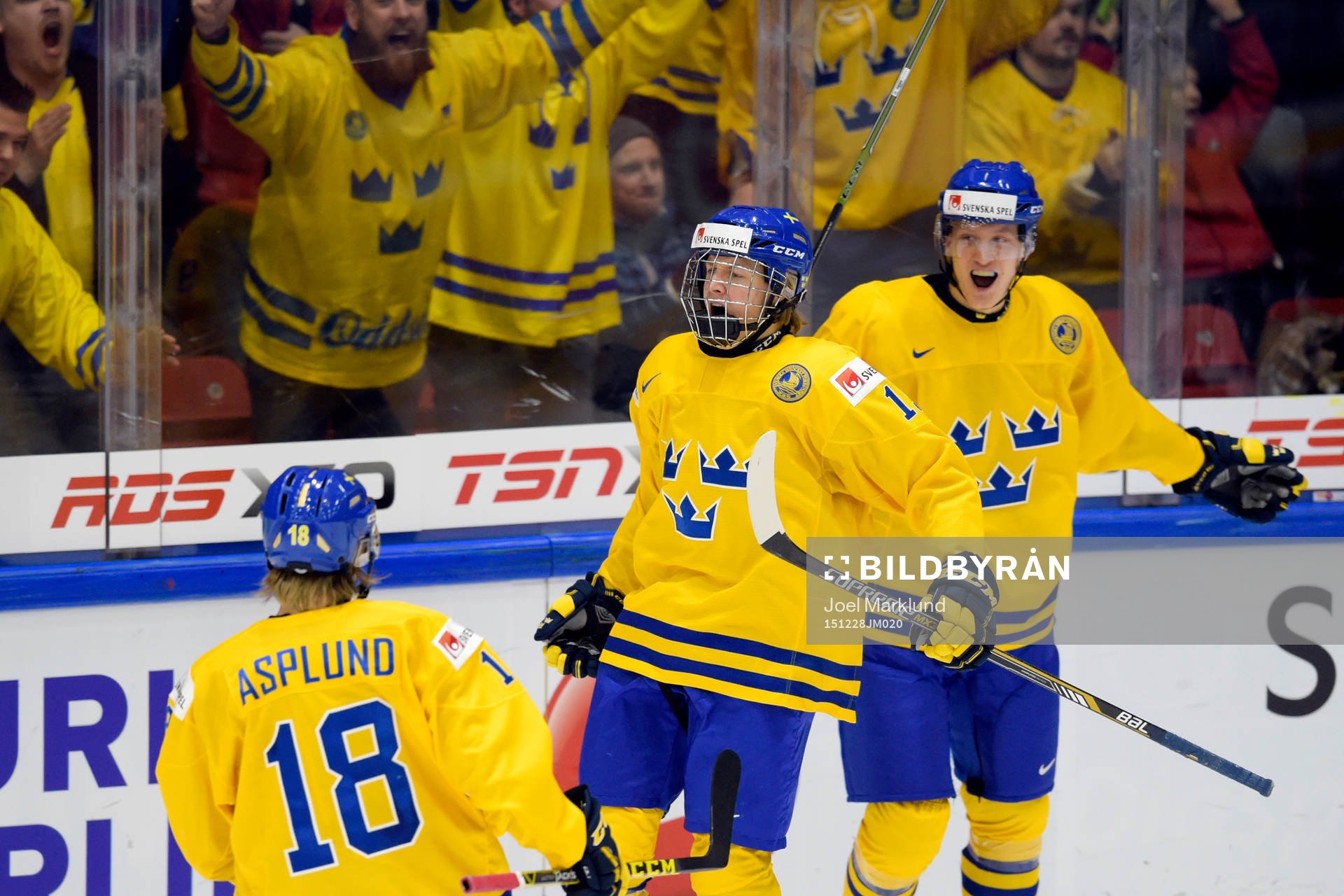 Sveriges Rasmus Asplund, Alexander Nylander och Gabriel