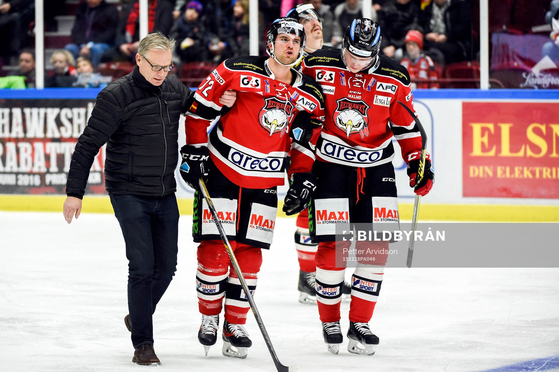 Malmö Redhawks T.J. Galiardi skadad och får lämna isen