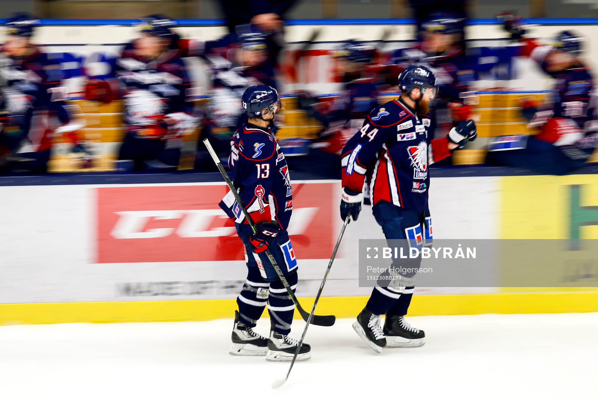 Linköpings Andrew Gordon och Jonas Junland jublar