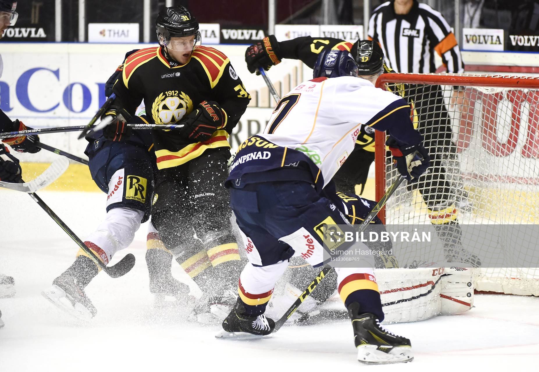 Mål blir bortdömt då Brynäs Daniel Mannberg faller