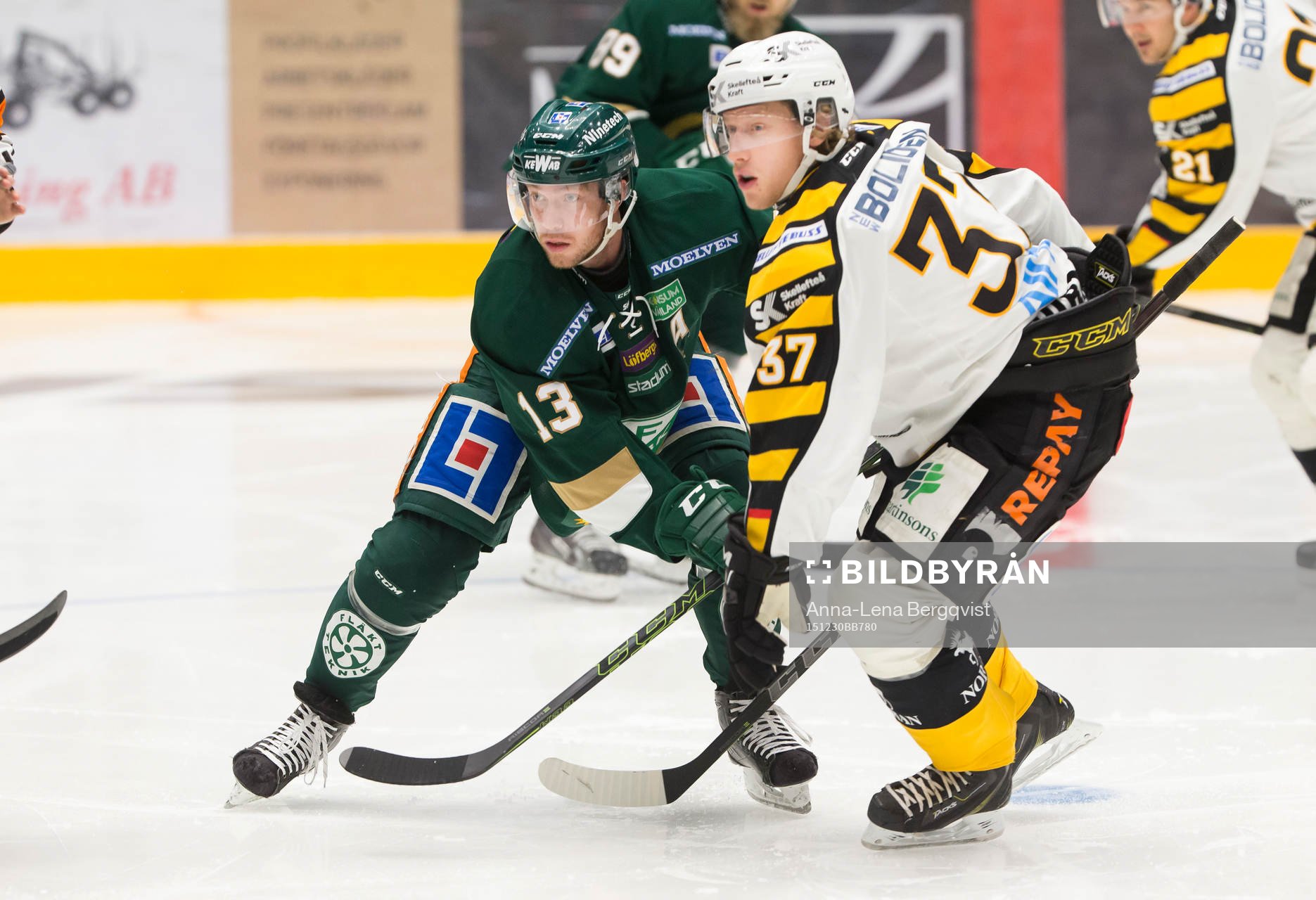 Färjestads Linus Persson och Skellefteås John Norman