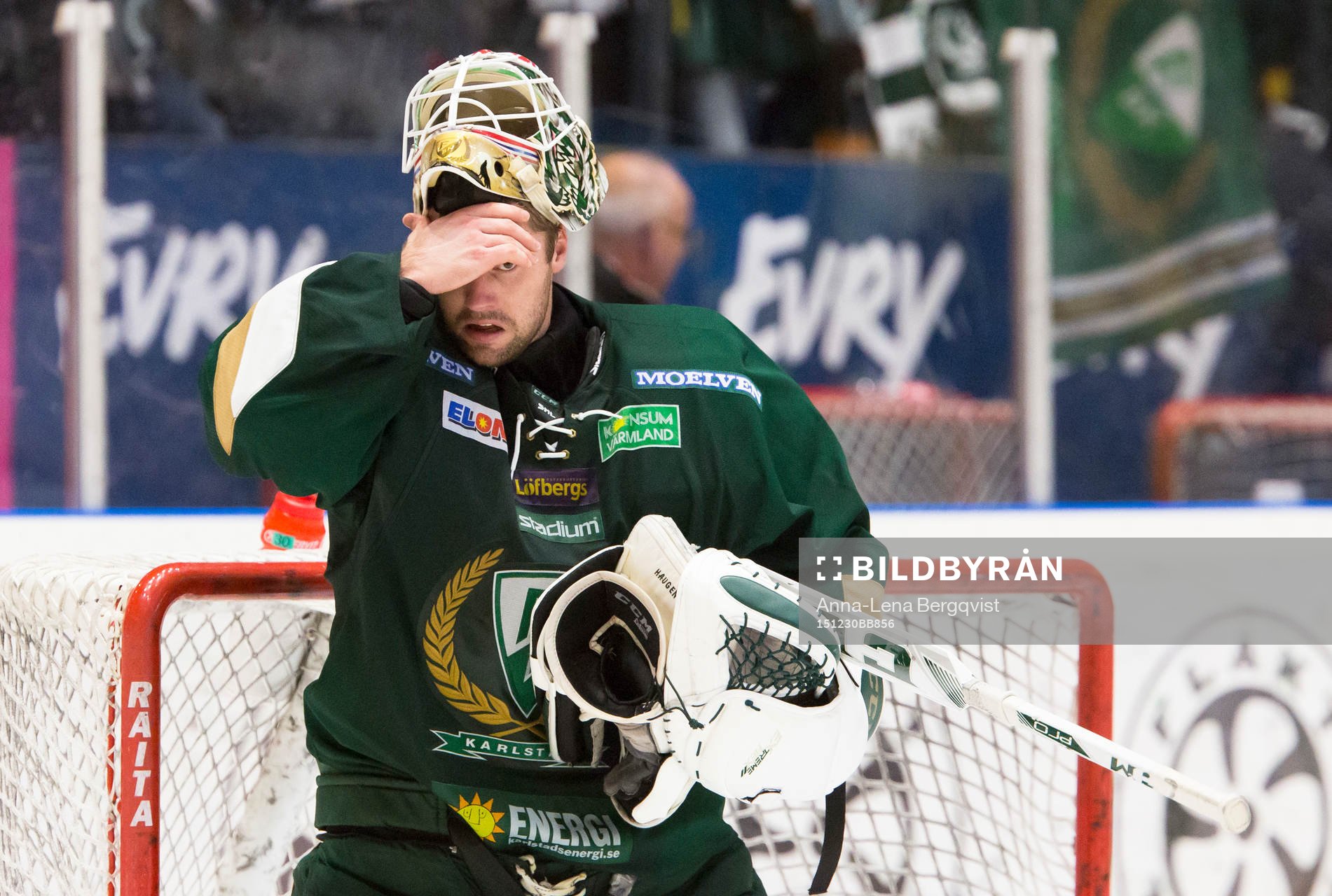 Färjestads målvakt Lars Haugen deppar