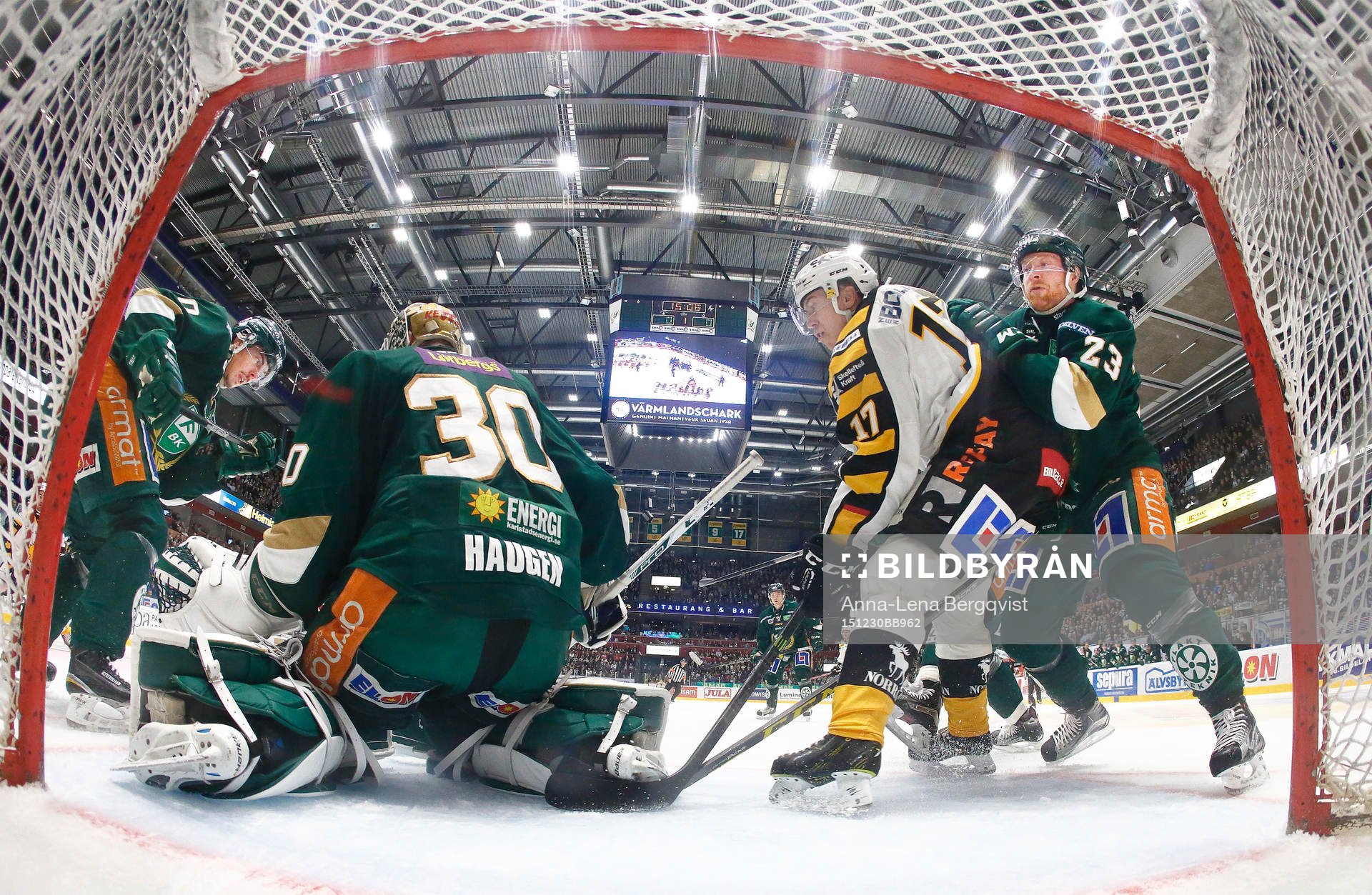 Skellefteås Pär Lindholm och Färjestads Sebastian Erixon