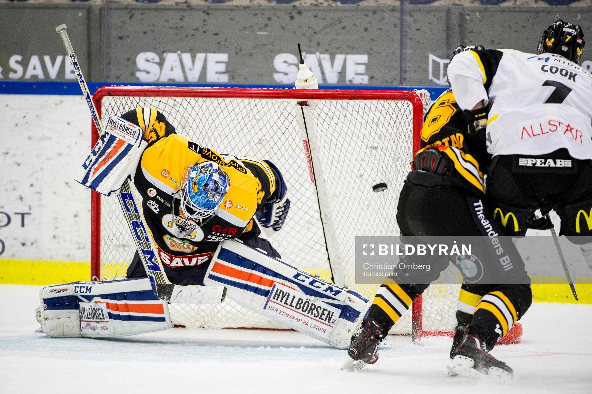 Panterns målvakt Viktor Andrén släpper in 2-1