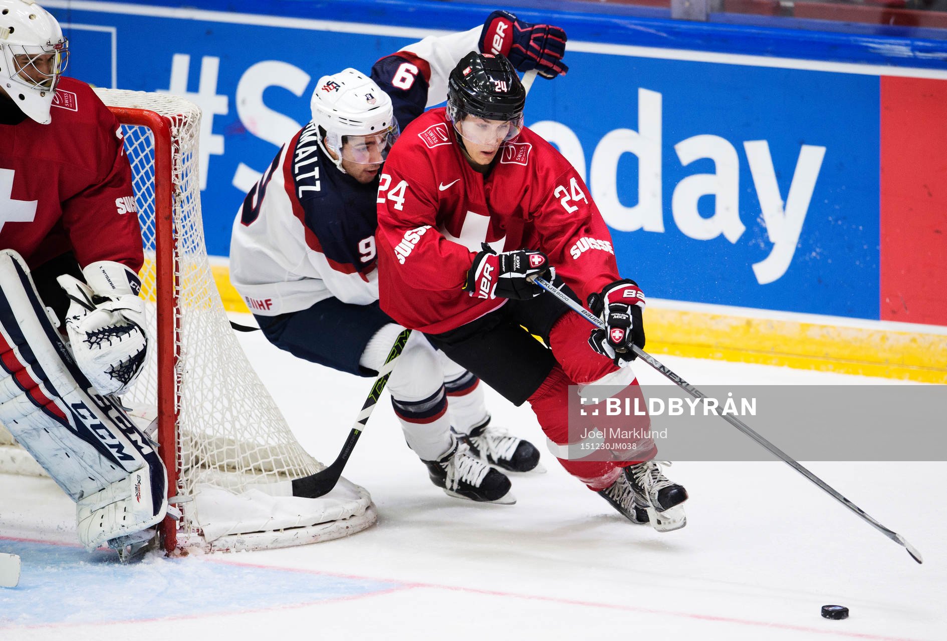 s Nick Schmaltz och Schweiz Pius Suter