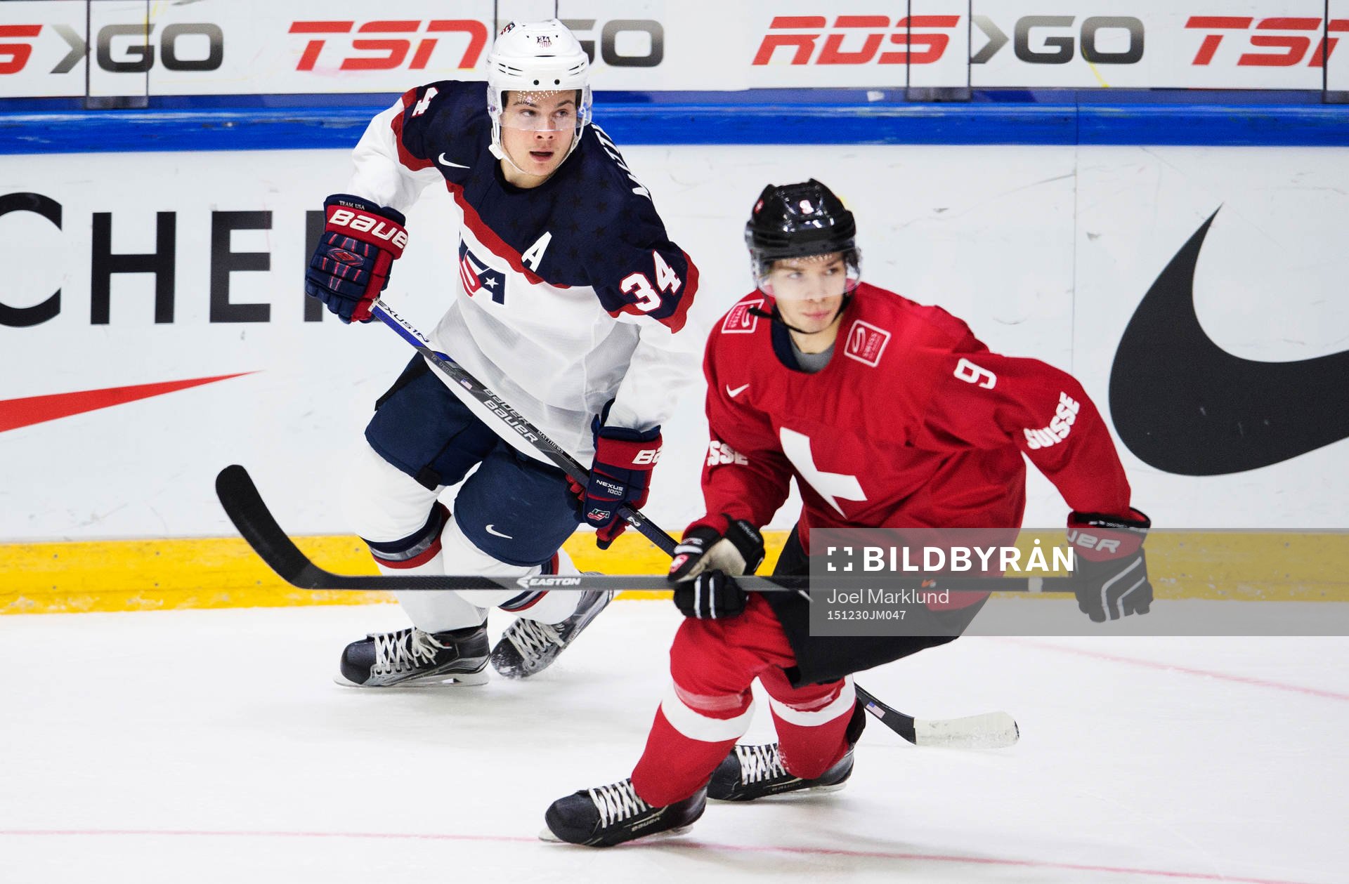 s Auston Matthews och Schweiz Marco Forrer