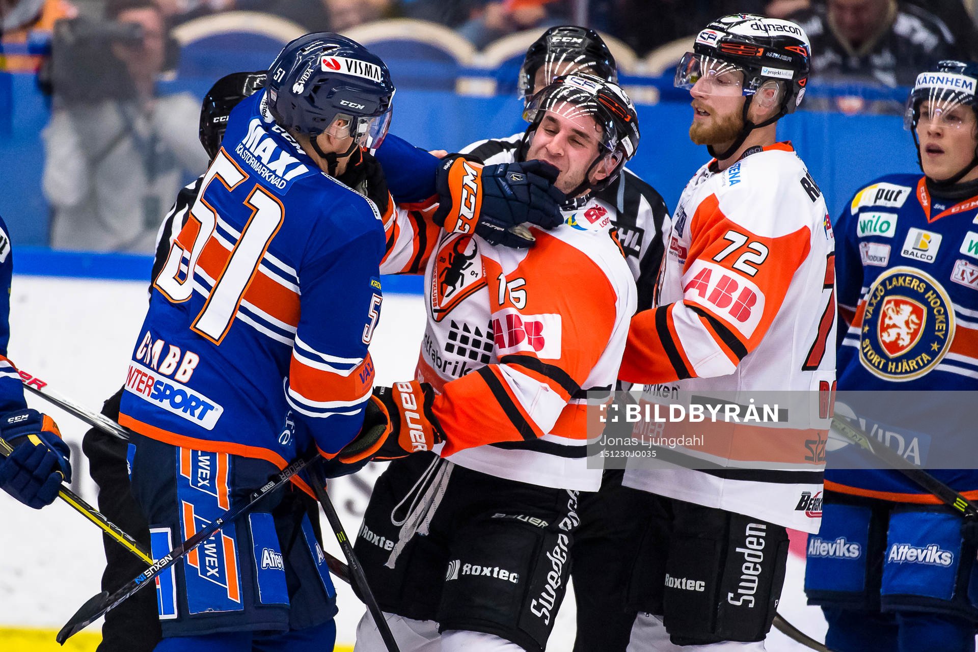 Gruff mellan Växjös Joey Crabb och Karlskronas John