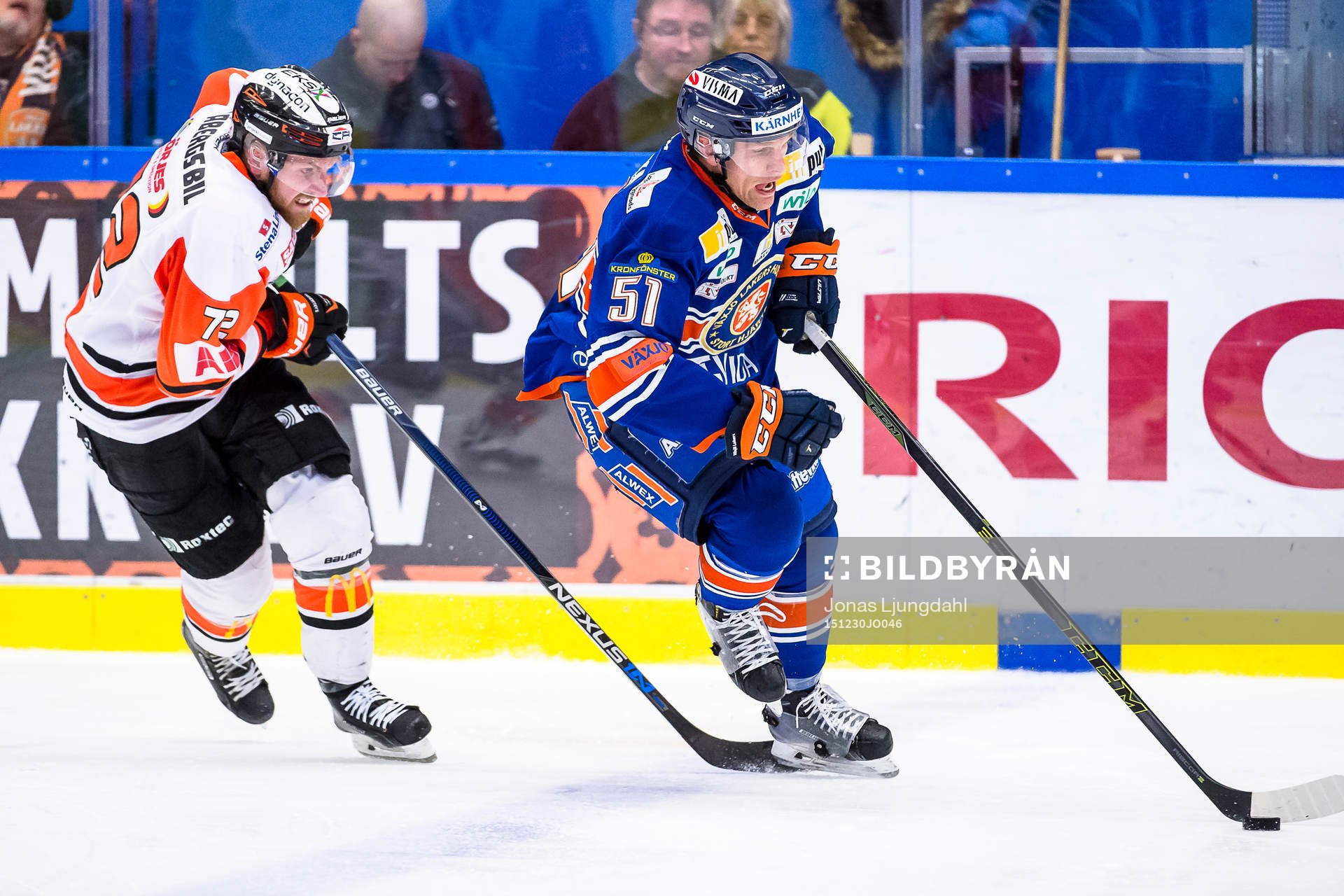Karlskronas Joachim Rohdin jagar Växjös Joey Crabb