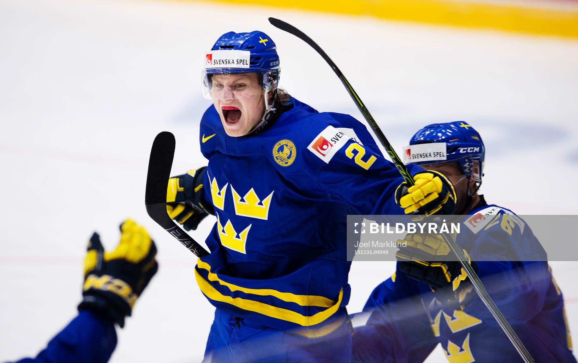 Sveriges Anton Karlsson jublar