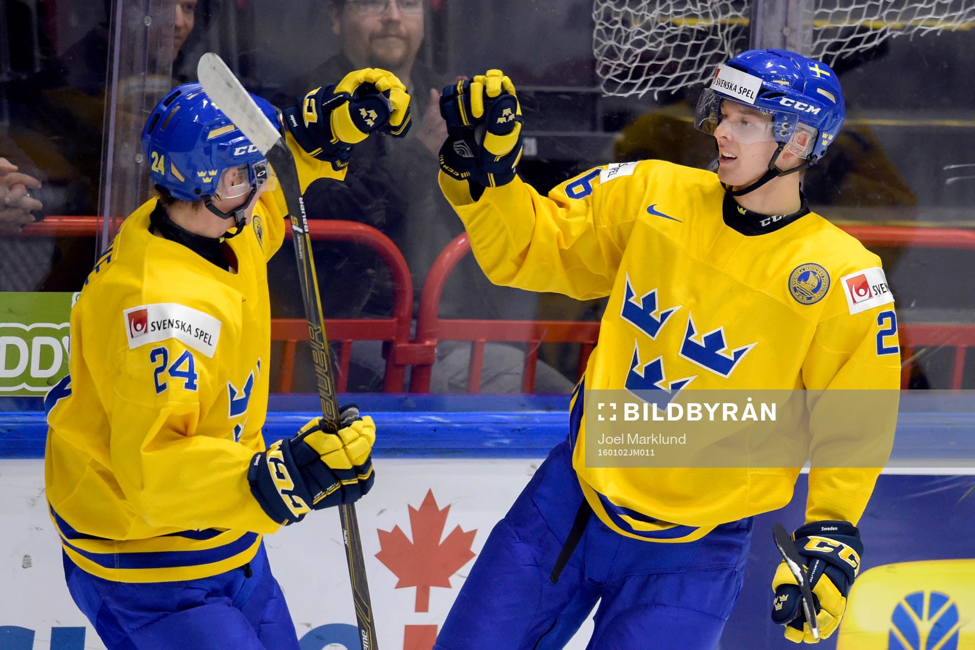 Sveriges Jens Lööke och Christoffer Ehn jublar