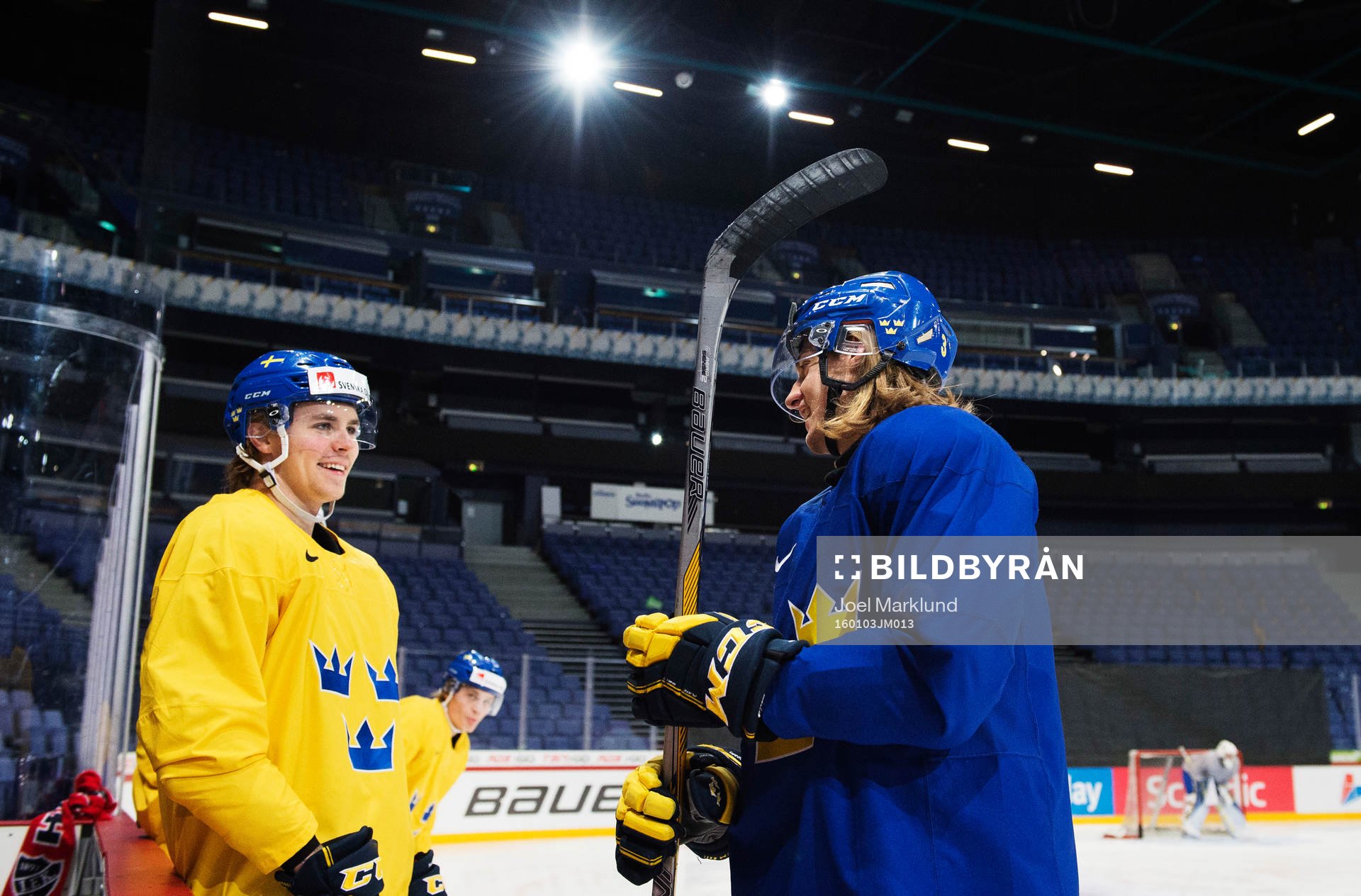 Adrian Kempe och William Lagesson på Sveriges träning