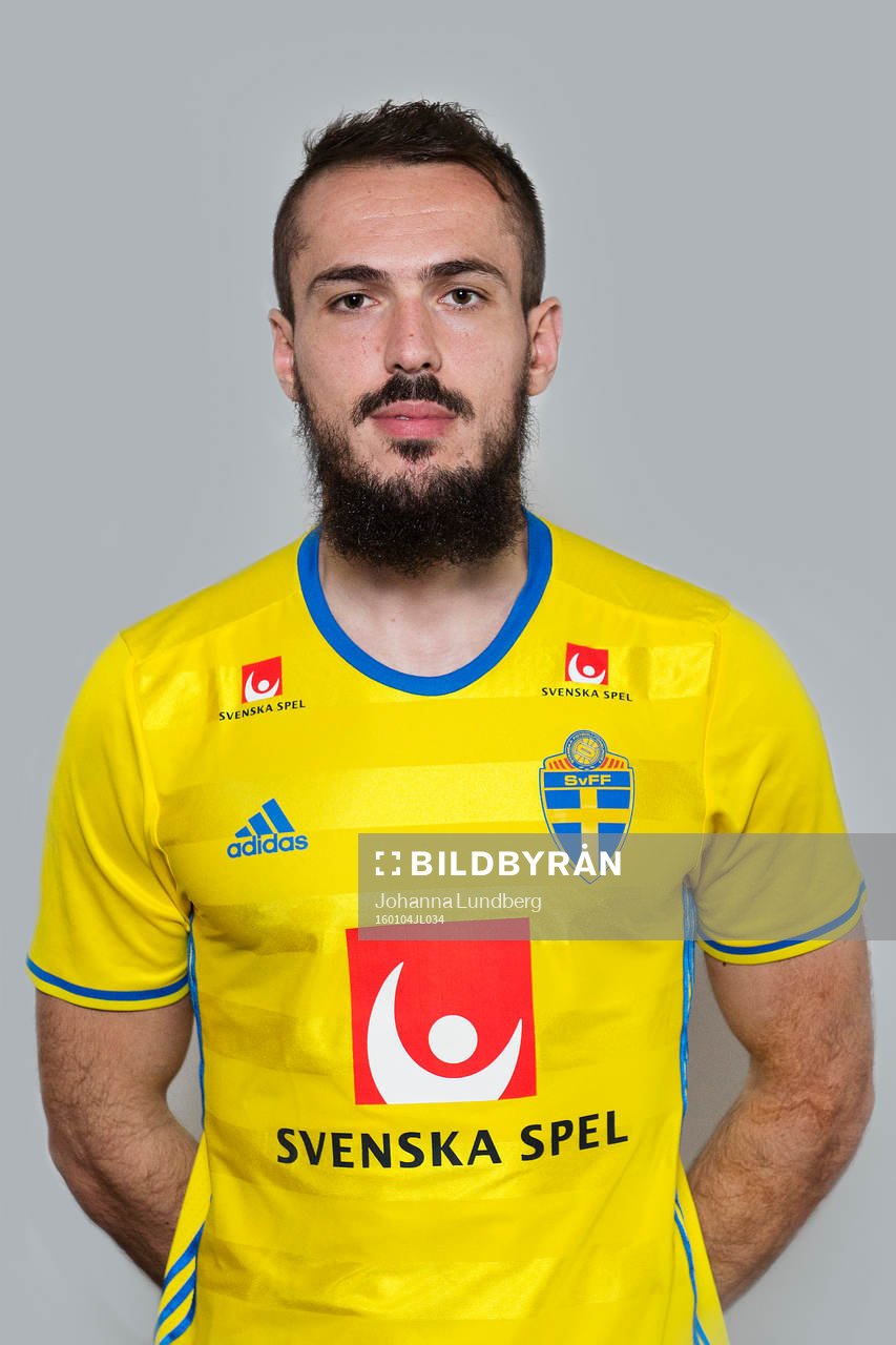 Emir Kujovic, spelare i Sveriges fotbollslandslag