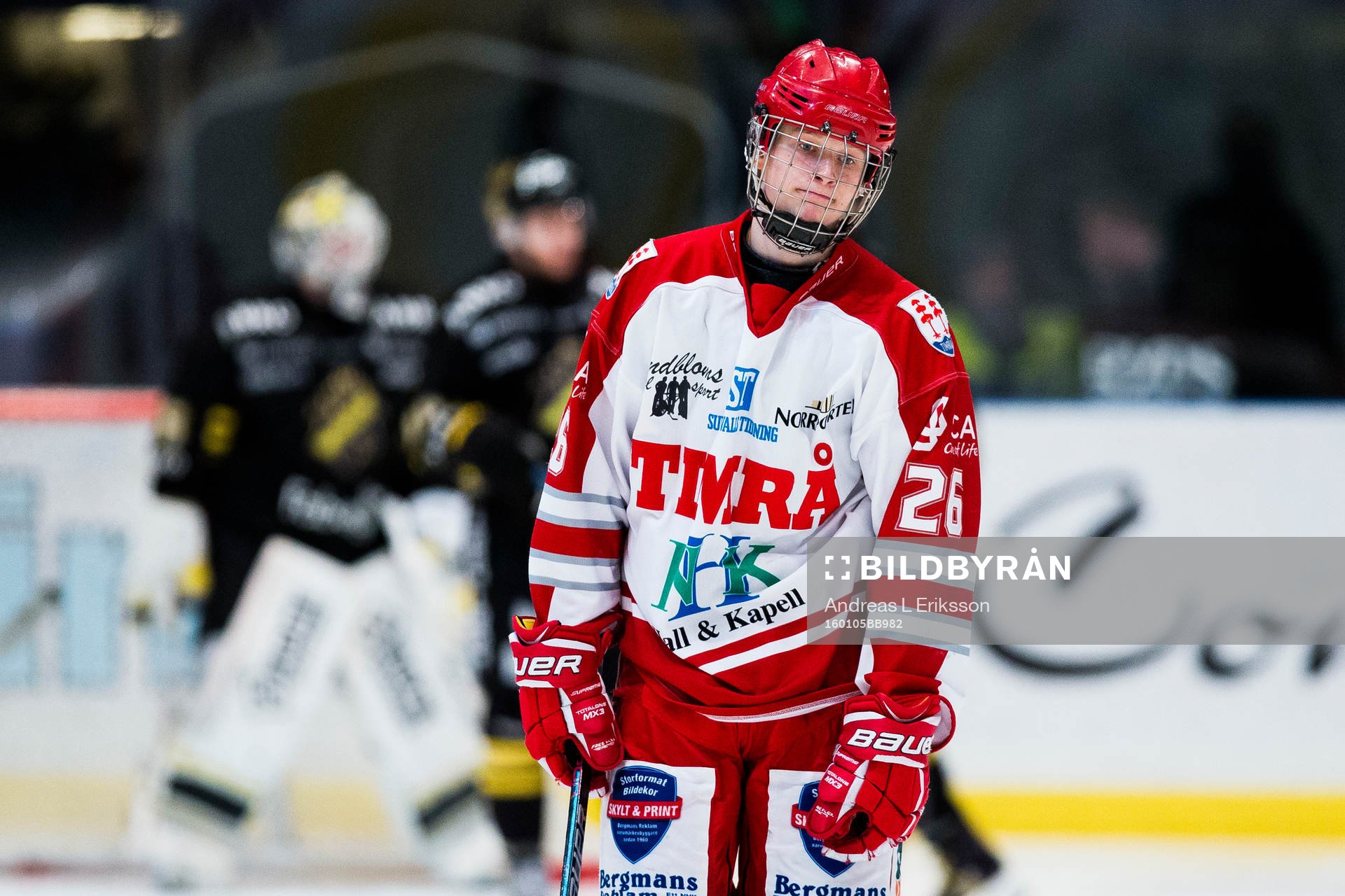 Timrås Elias Pettersson ser deppig ut