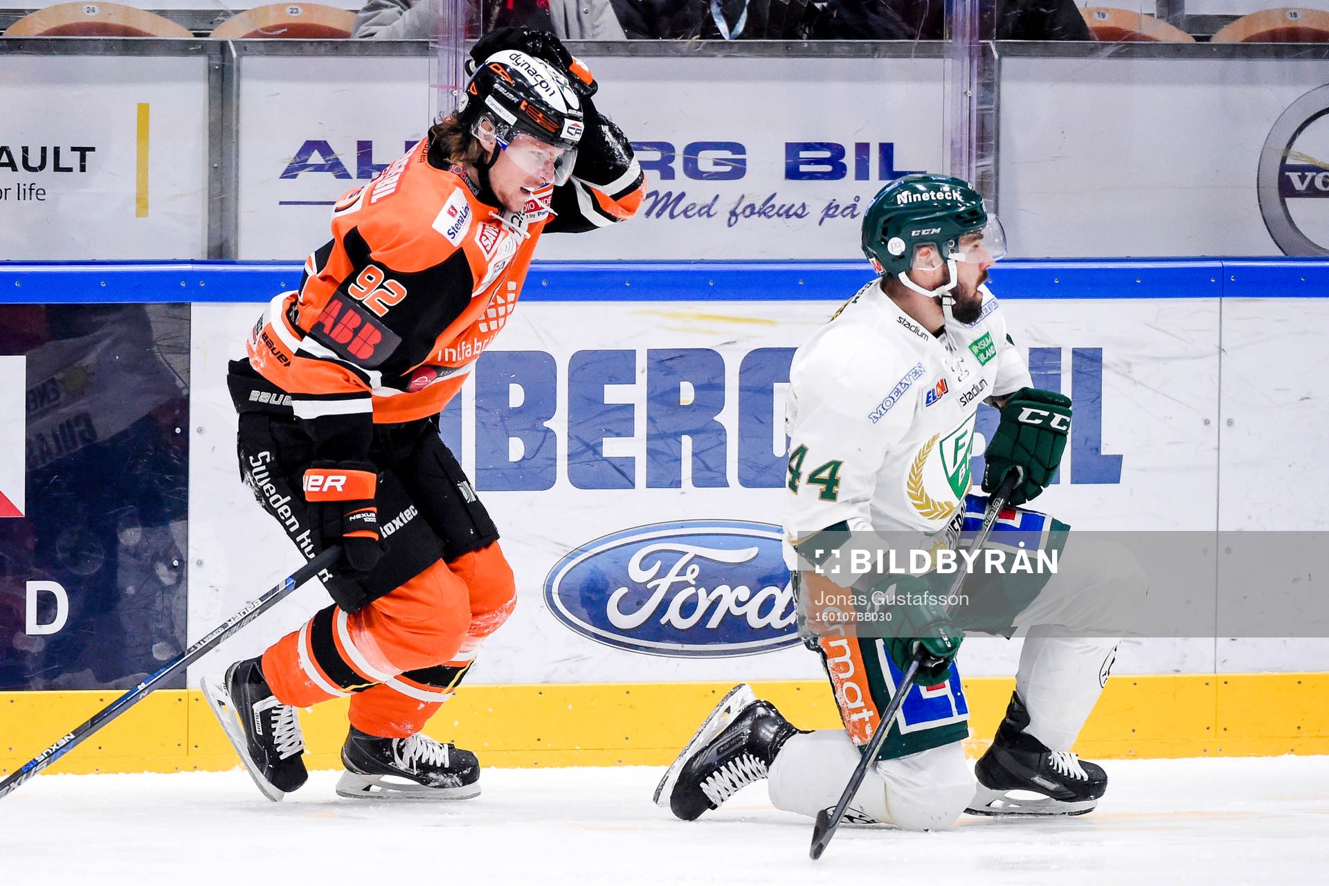 Karlskronas Jesper Olofsson och Färjestads Milan Gulas