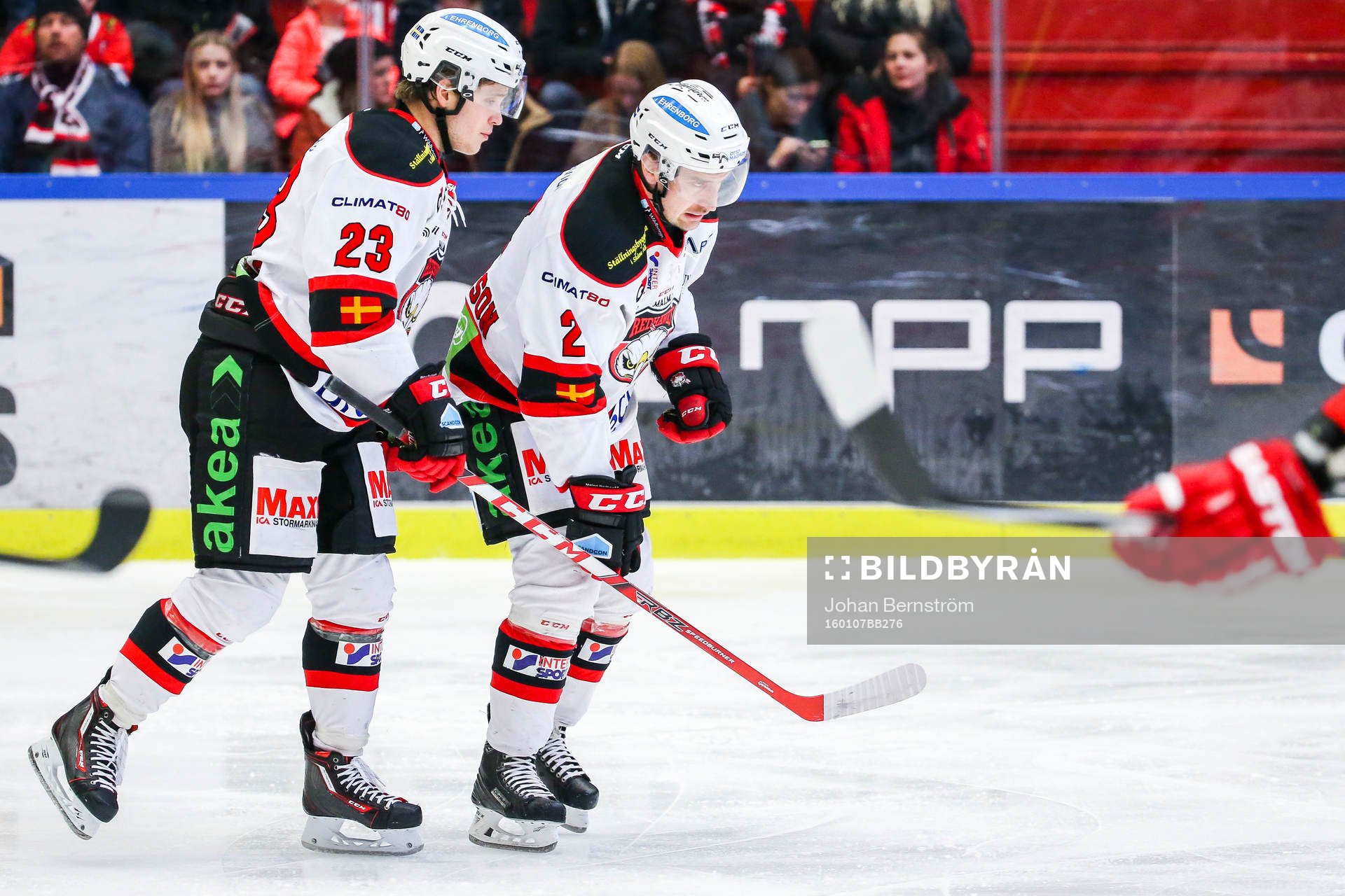Malmö Redhawks Erik Andersson deppar när han lämnar isen