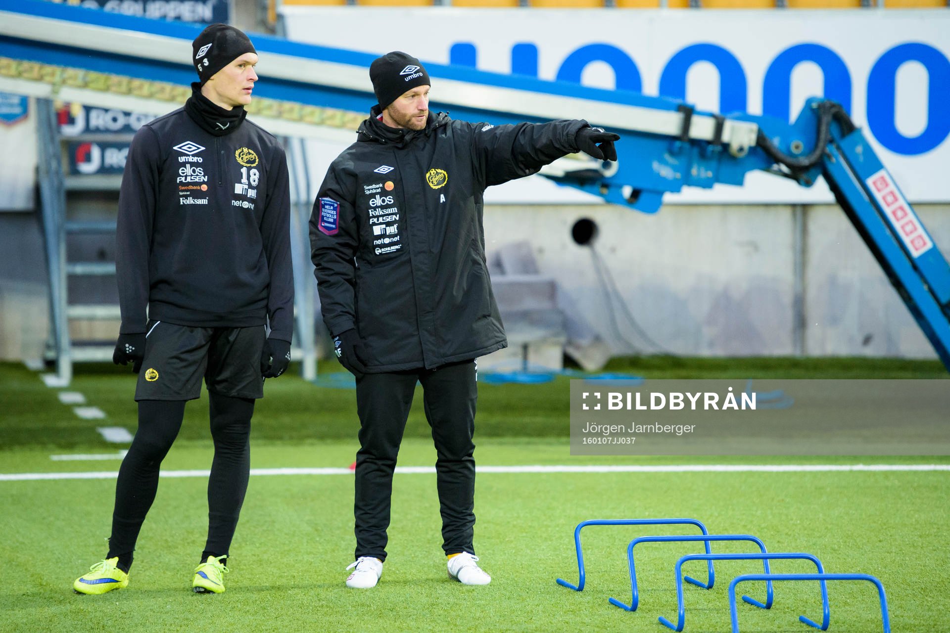 Elfsborgs Viktor Nilsson och Sport Scientist Dan Fransson under Elfsborgs första träning inför säsongen 2016 den 7 januari 2016 i Borås.