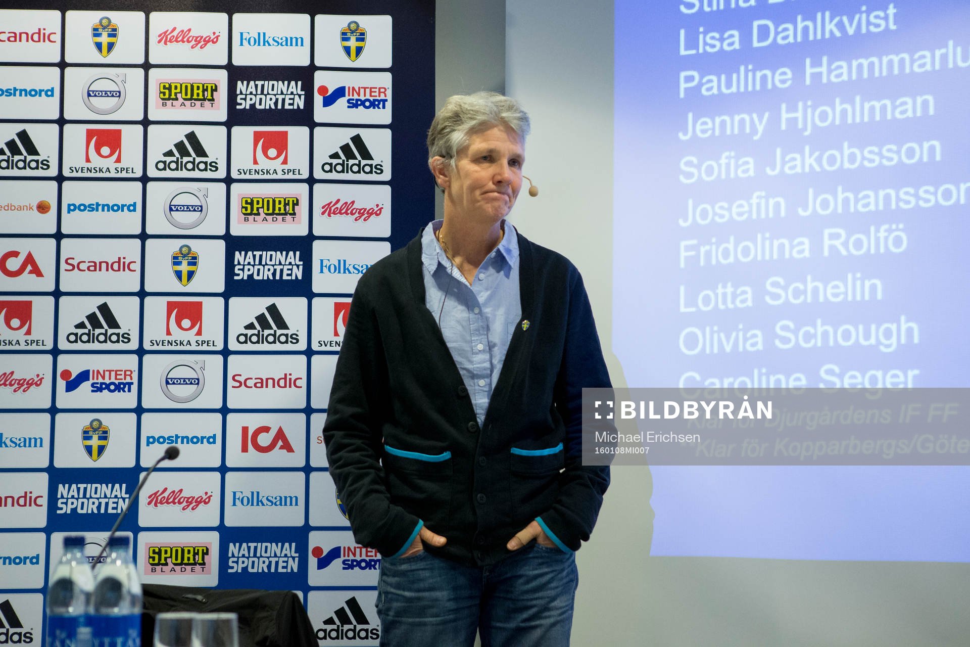 Sveriges förbundskapten i fotboll Pia Sundhage presenterar