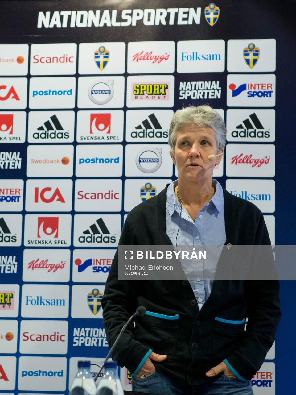 Sveriges förbundskapten i fotboll Pia Sundhage presenterar