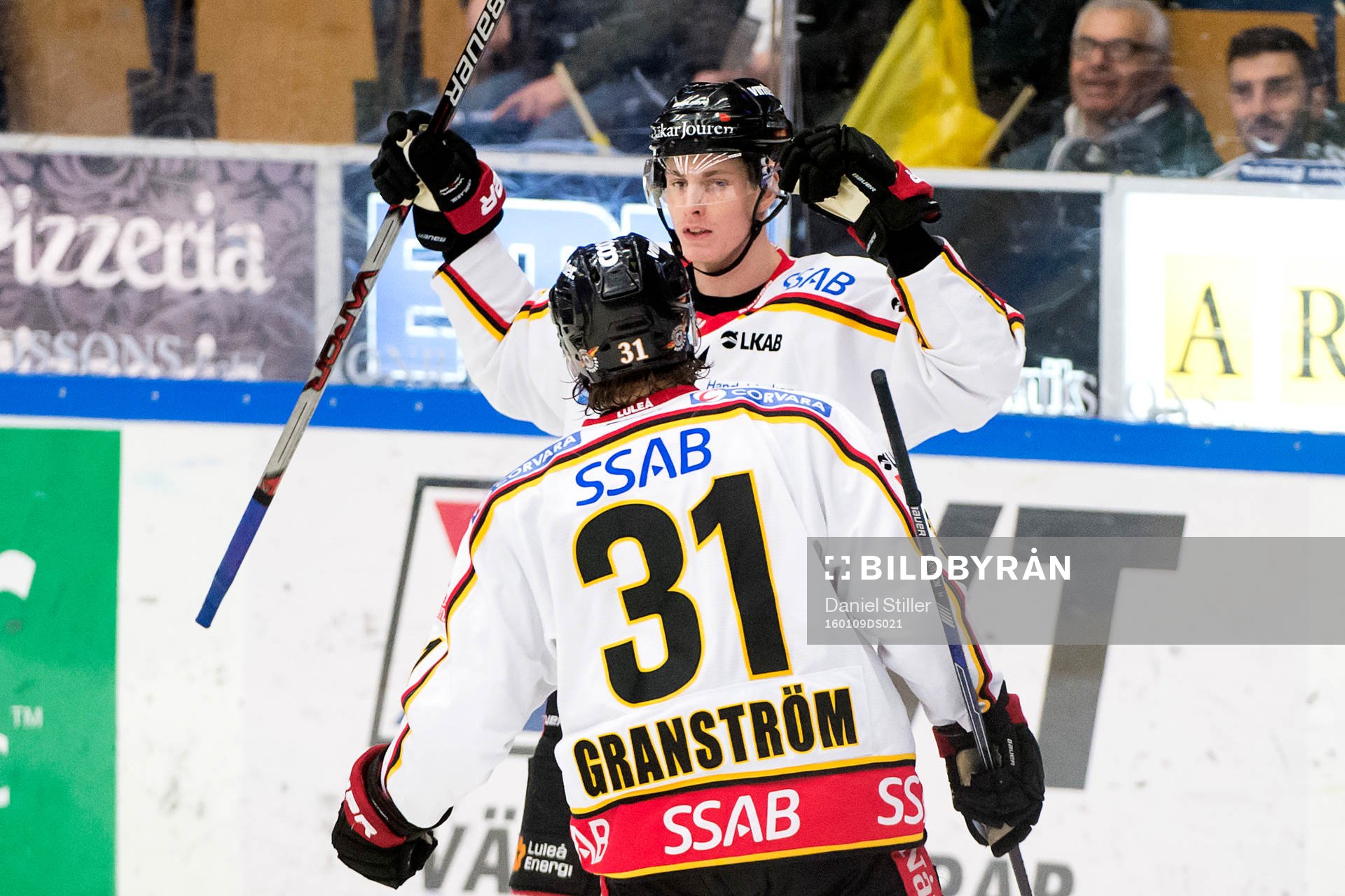 Luleås Peter Cehlarik jublar