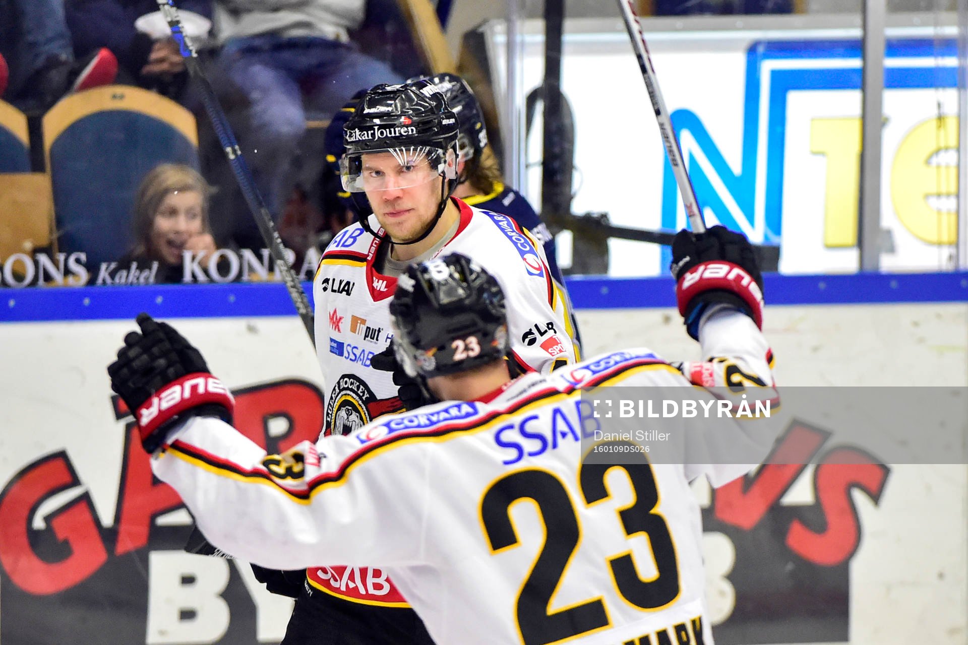 Luleås Ilari Melart och Lucas Wallmark jublar
