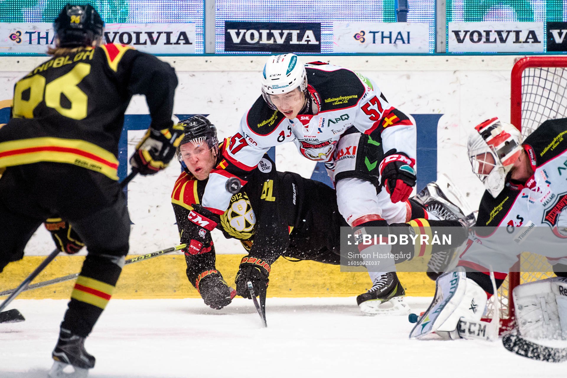Situation mellan Brynäs Greg Scott och Malmö Redhawks